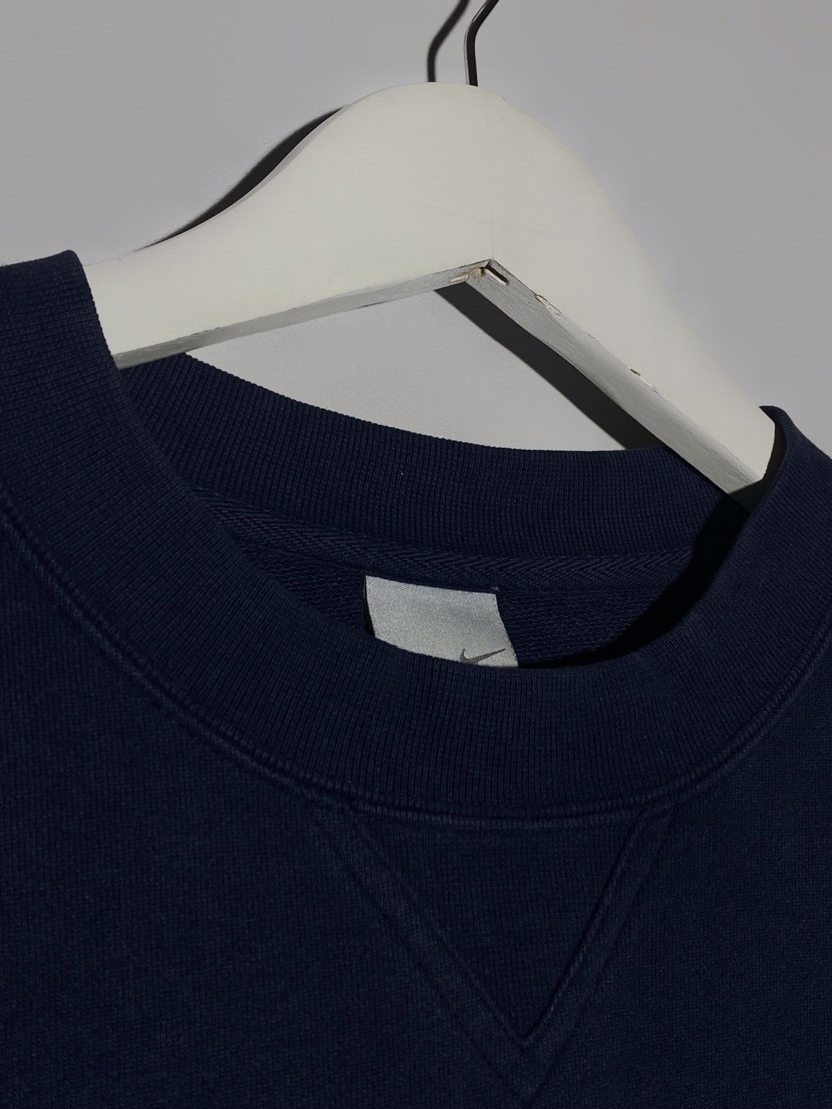 Nike 🔥 Vintage Nike Y2k Swoosh Logo Boxy Sweatshirt Navy Blue Size US M / EU 48-50 / 2 - 8 Thumbnail