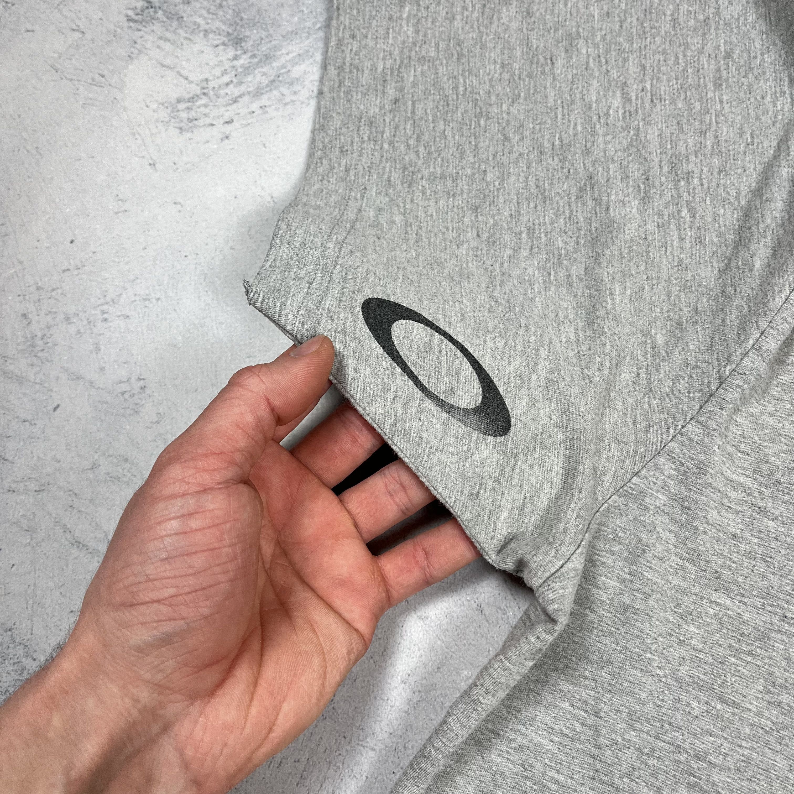 Oakley Vintage Oakley Factory Pilot Medusa Rare T Shirt 90’s Size US XXL / EU 58 / 5 - 16 Thumbnail