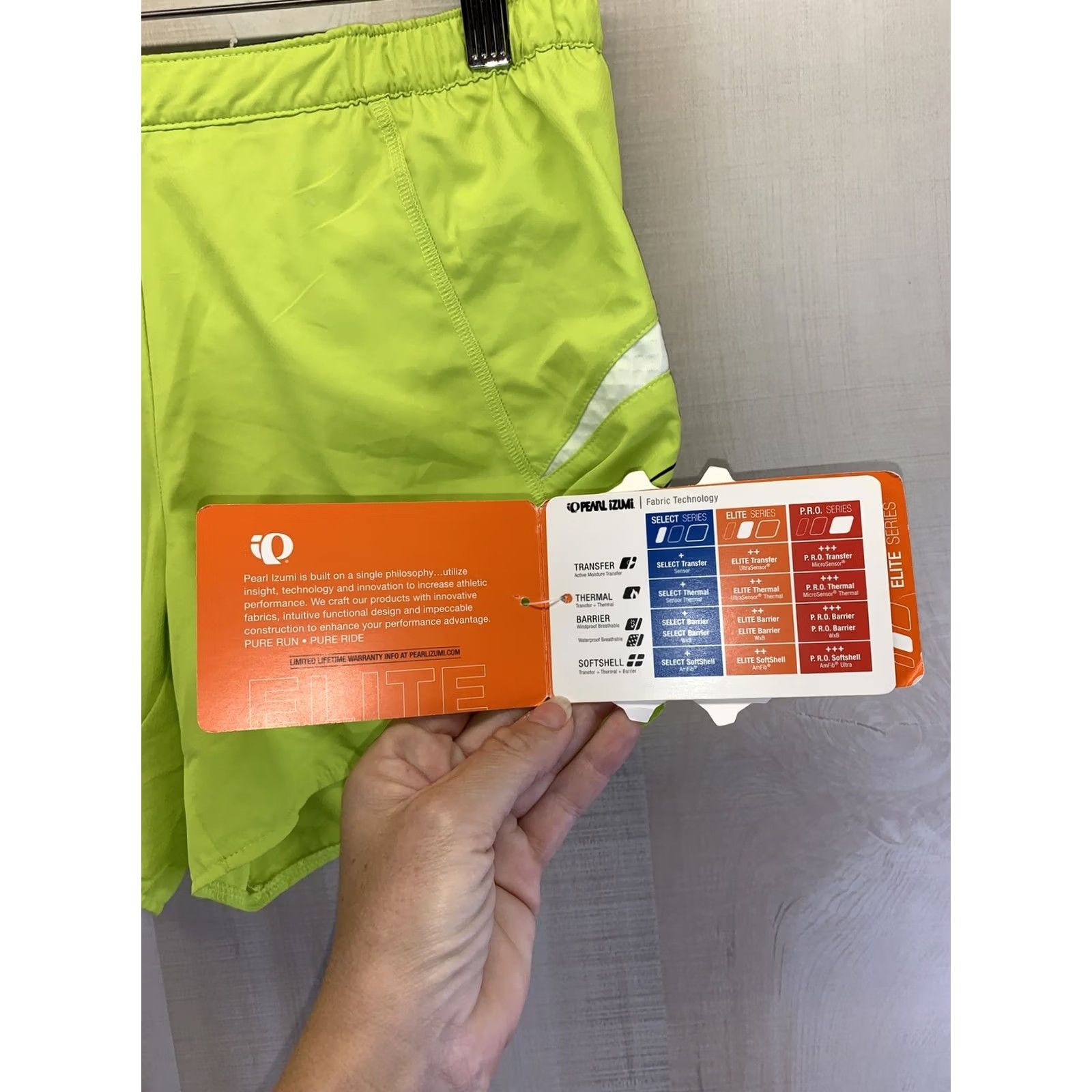 PEARL iZUMi Pearl Izumi Elite Womens Lime Green Infinity Ativewear Short Size S NWT-7613 Size 28" / US 6 / IT 42 - 2 Thumbnail