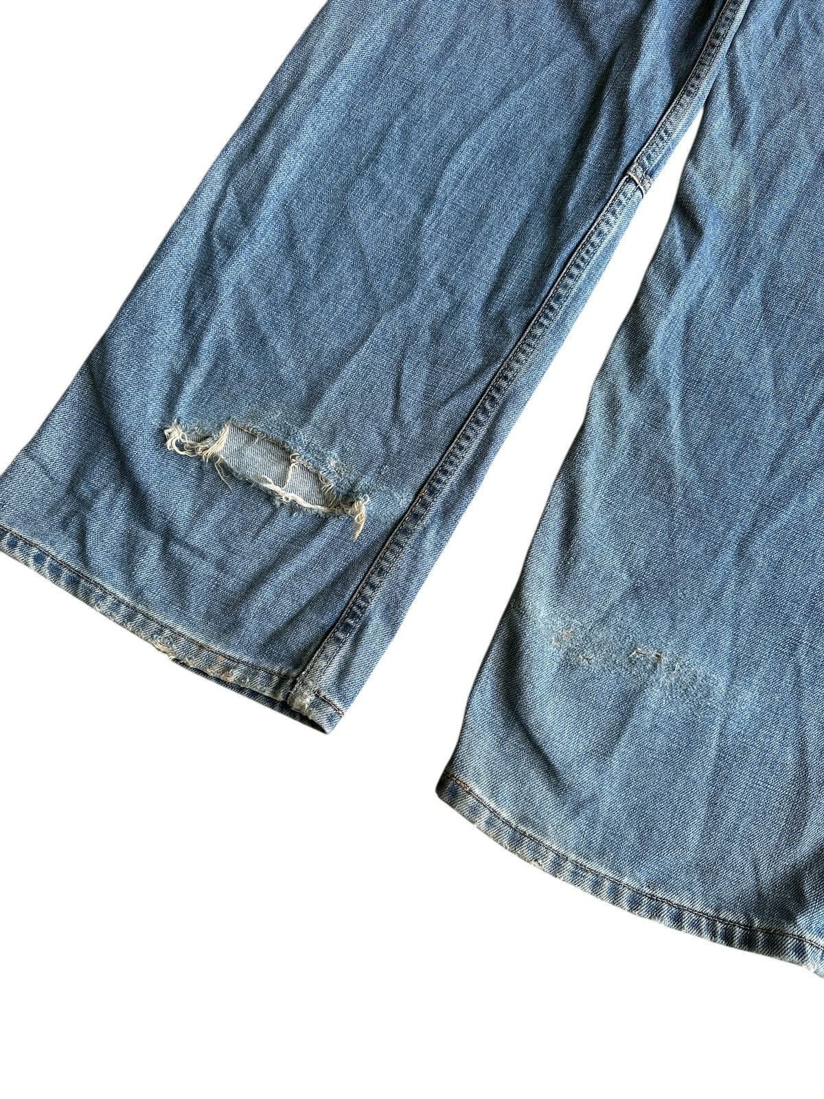 Levi's Distress Levis Light Washed . Size US 30 / EU 46 - 8 Thumbnail