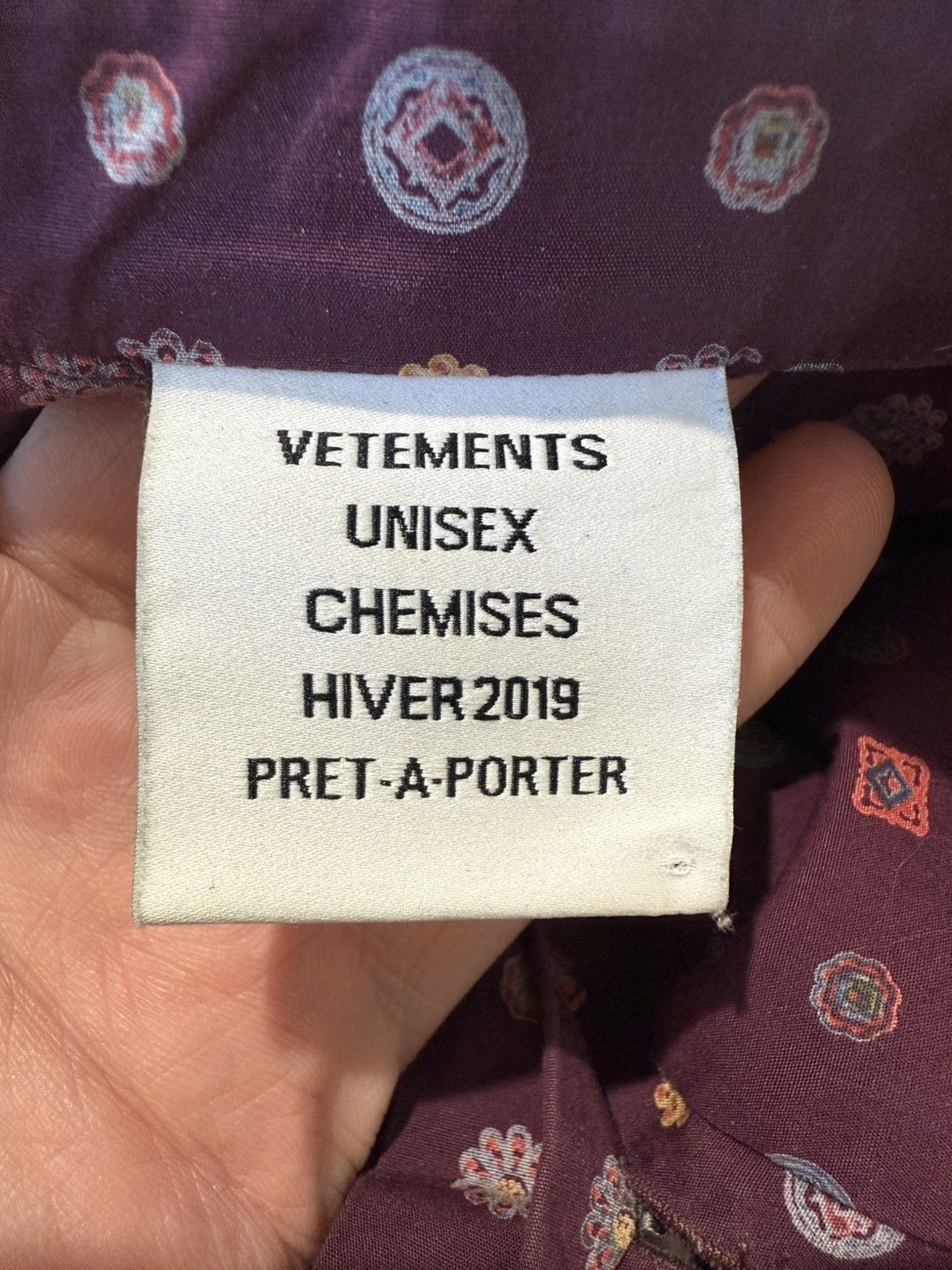 Vetements Vetements Sticker Button Up Shirt Size US S / EU 44-46 / 1 - 5 Thumbnail