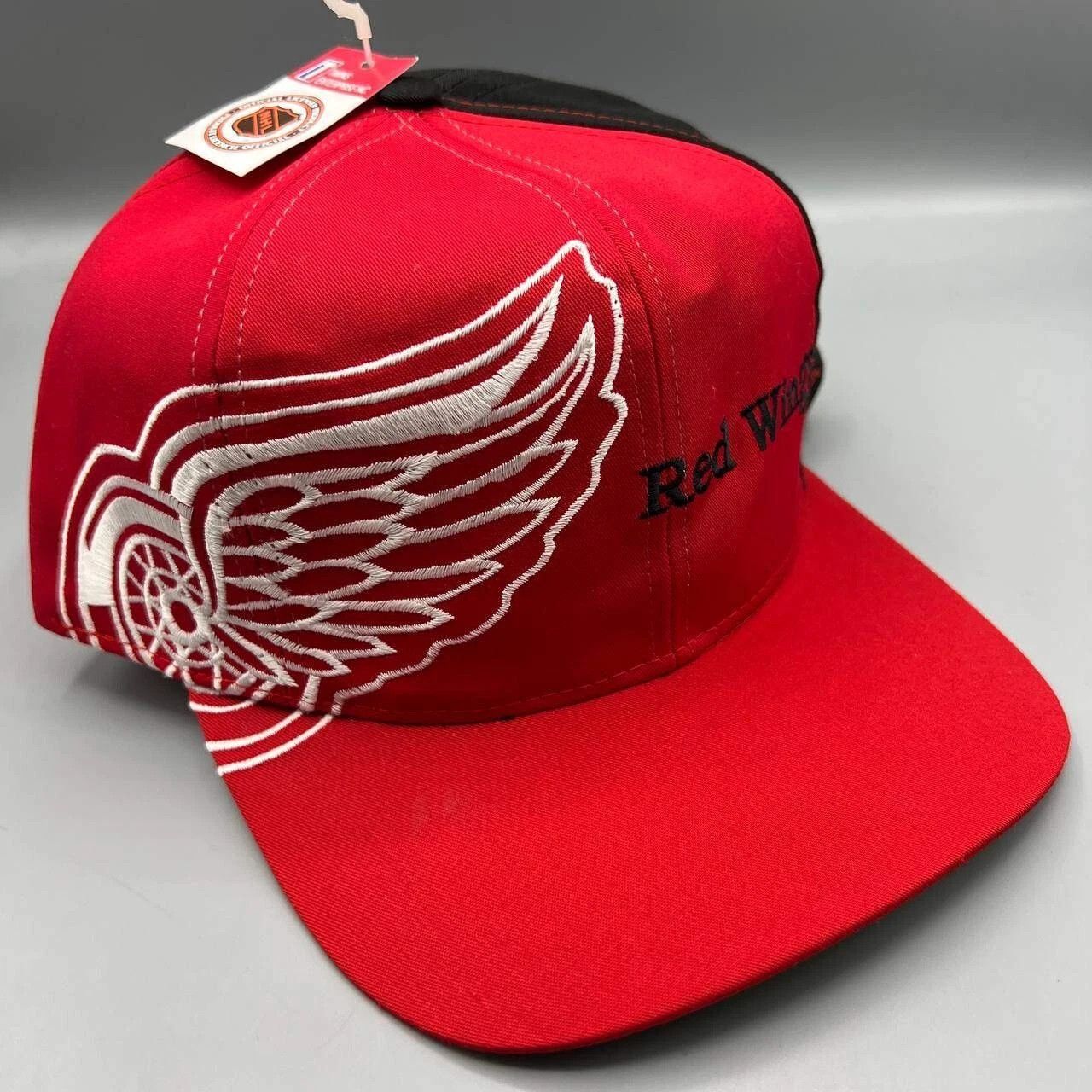 Twins Enterprise Inc. × Vintage Detroit Red Wings Hat Men Red Twins Enterprise NHL Snap Back Size ONE SIZE - 1 Thumbnail