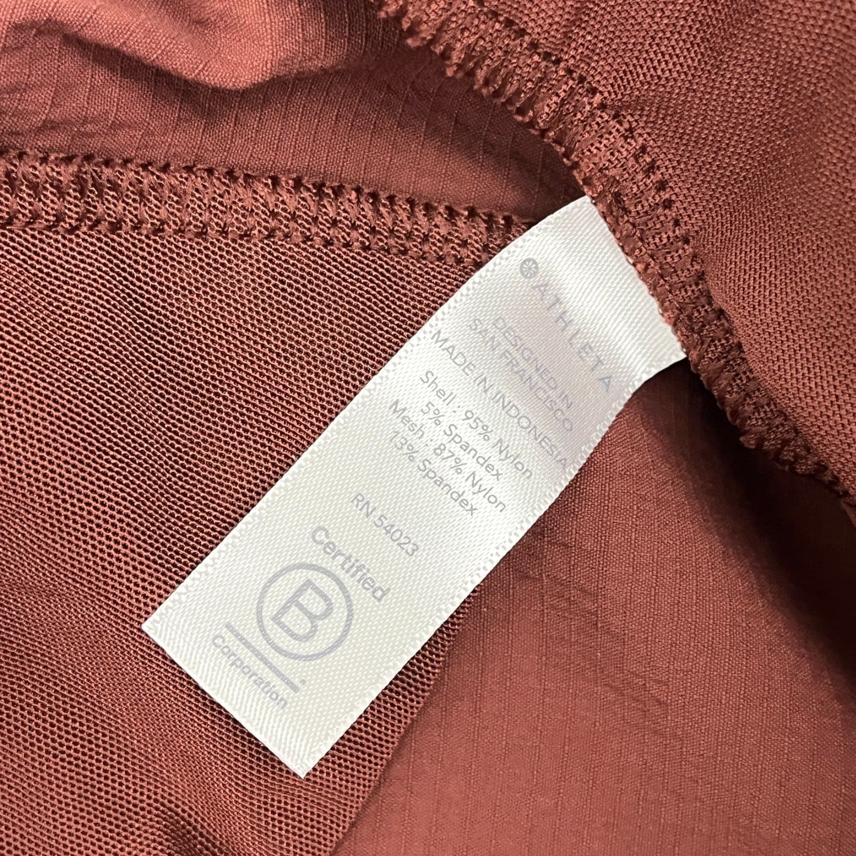 Athleta Athleta Trekkie North Jogger Pants Womens Sz 6 W29 L27 Burgundy Travel Pull On Size 28" / US 6 / IT 42 - 7 Thumbnail