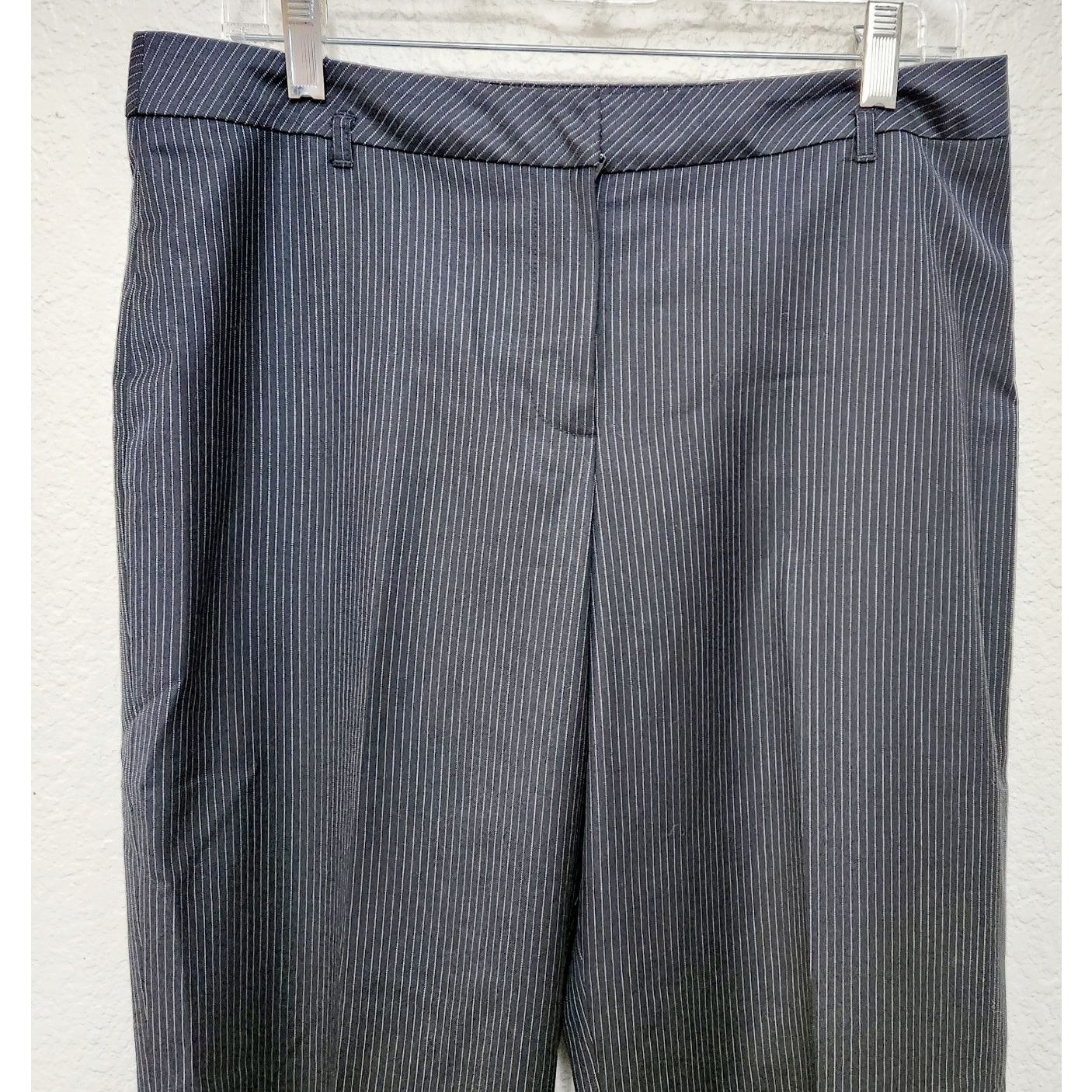 Other Ann Taylor Loft Black Pinstripe Julie Dress Pants 8P Lined Size 32" / US 10 / IT 46 - 2 Thumbnail