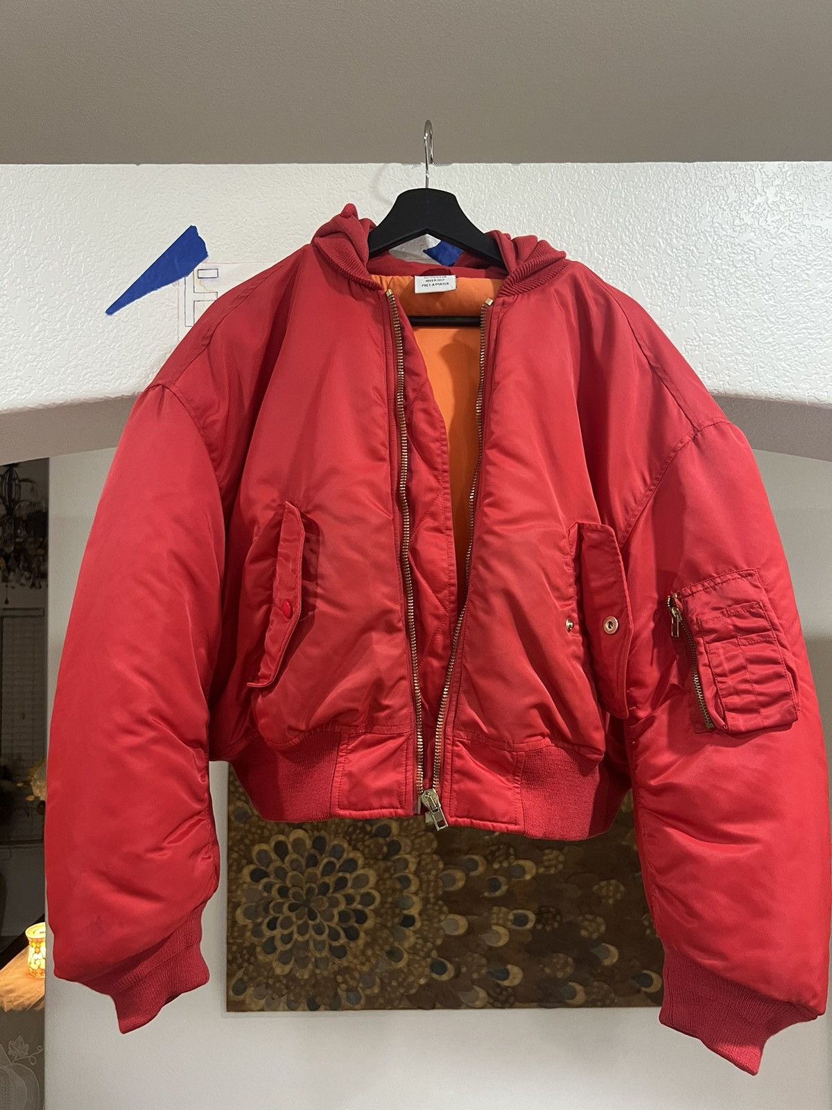 Vetements Vetements Red Cropped Bomber Jacket Size US S / EU 44-46 / 1 - 3 Thumbnail