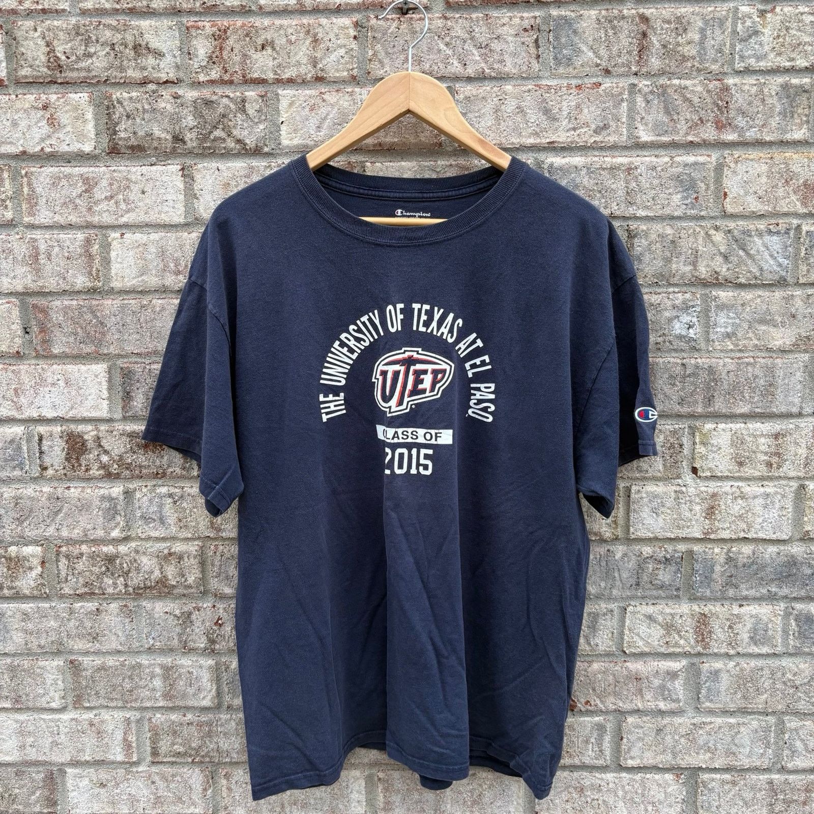 Champion Y2K UTEP t shirt Size US XL / EU 56 / 4 - 1 Thumbnail