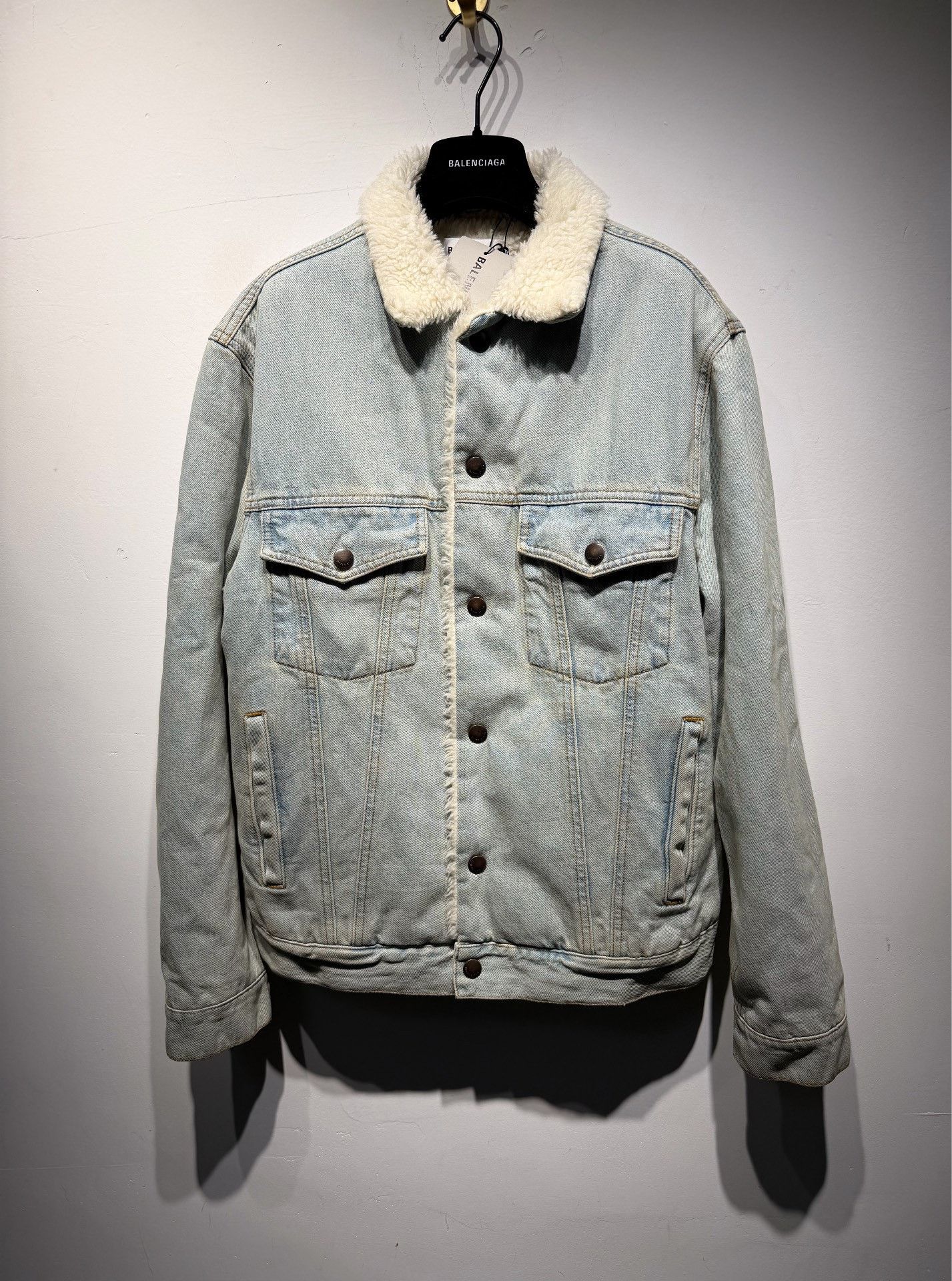 Balenciaga Balenciaga Retro Denim Jacket 38 Women Size S / US 4 / IT 40 - 1 Thumbnail