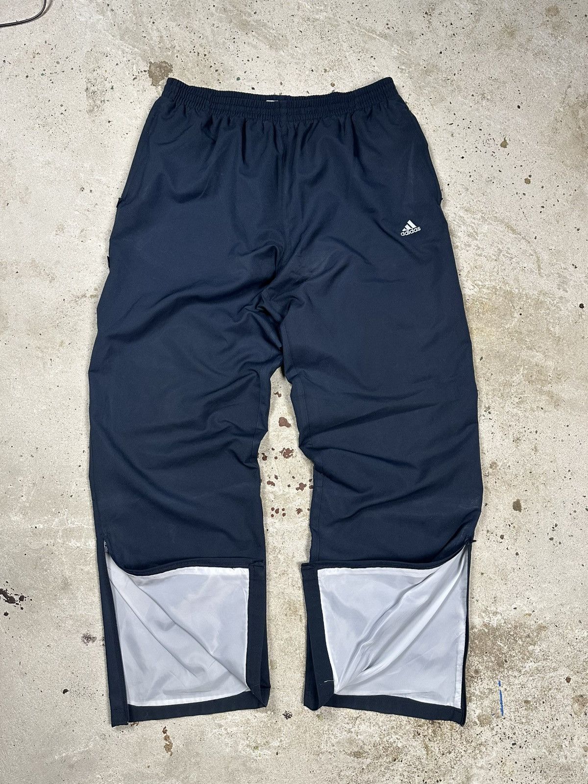 Adidas Vintage Y2K Adidas Baggy Navy Track Pants Loose Size US 36 / EU 52 - 1 Thumbnail