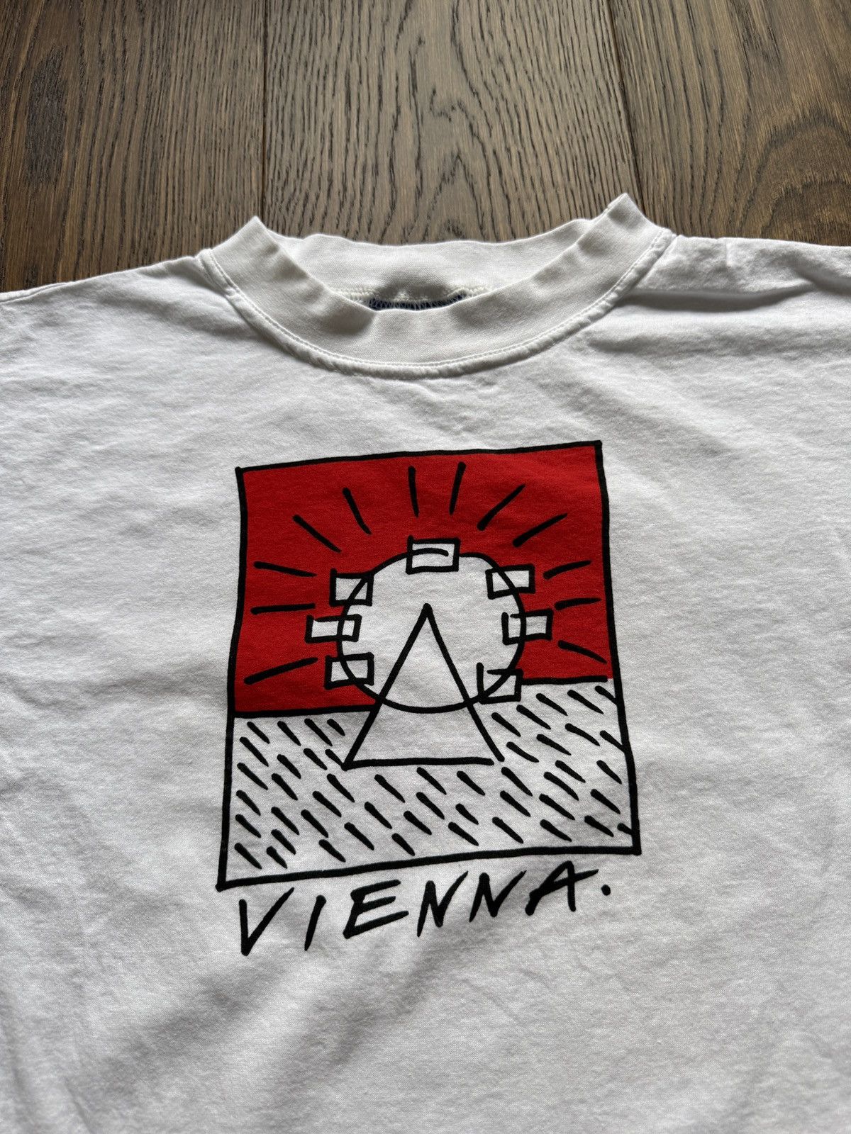 Vintage Vintage 90s Vienna Pyramid Art Keith Haring Style Tee Size US XL / EU 56 / 4 - 2 Thumbnail