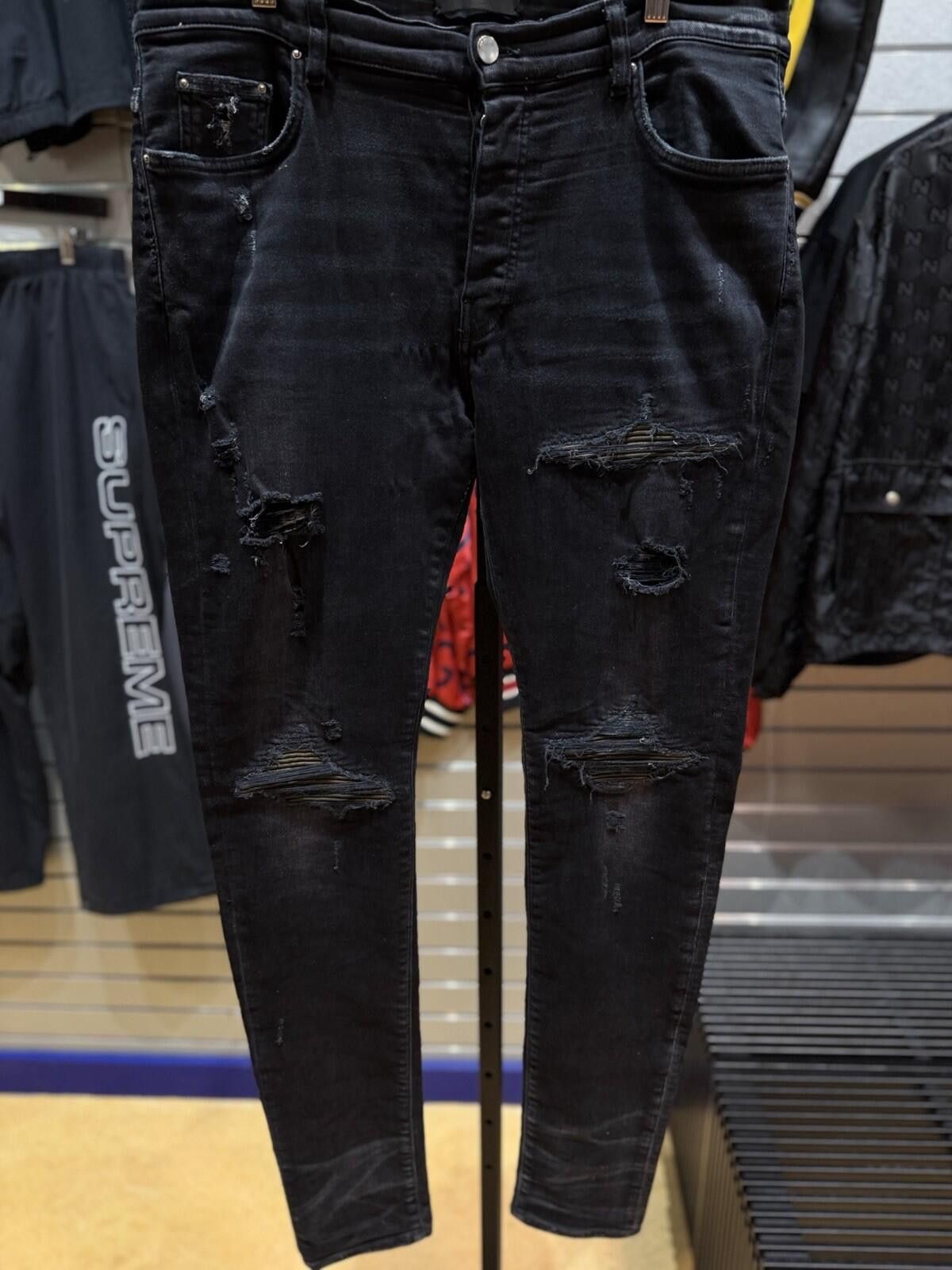 Amiri Size 36 - Amiri Black Camo Logo Jeans 100% Authentic Quick Size US 36 / EU 52 - 9 Thumbnail