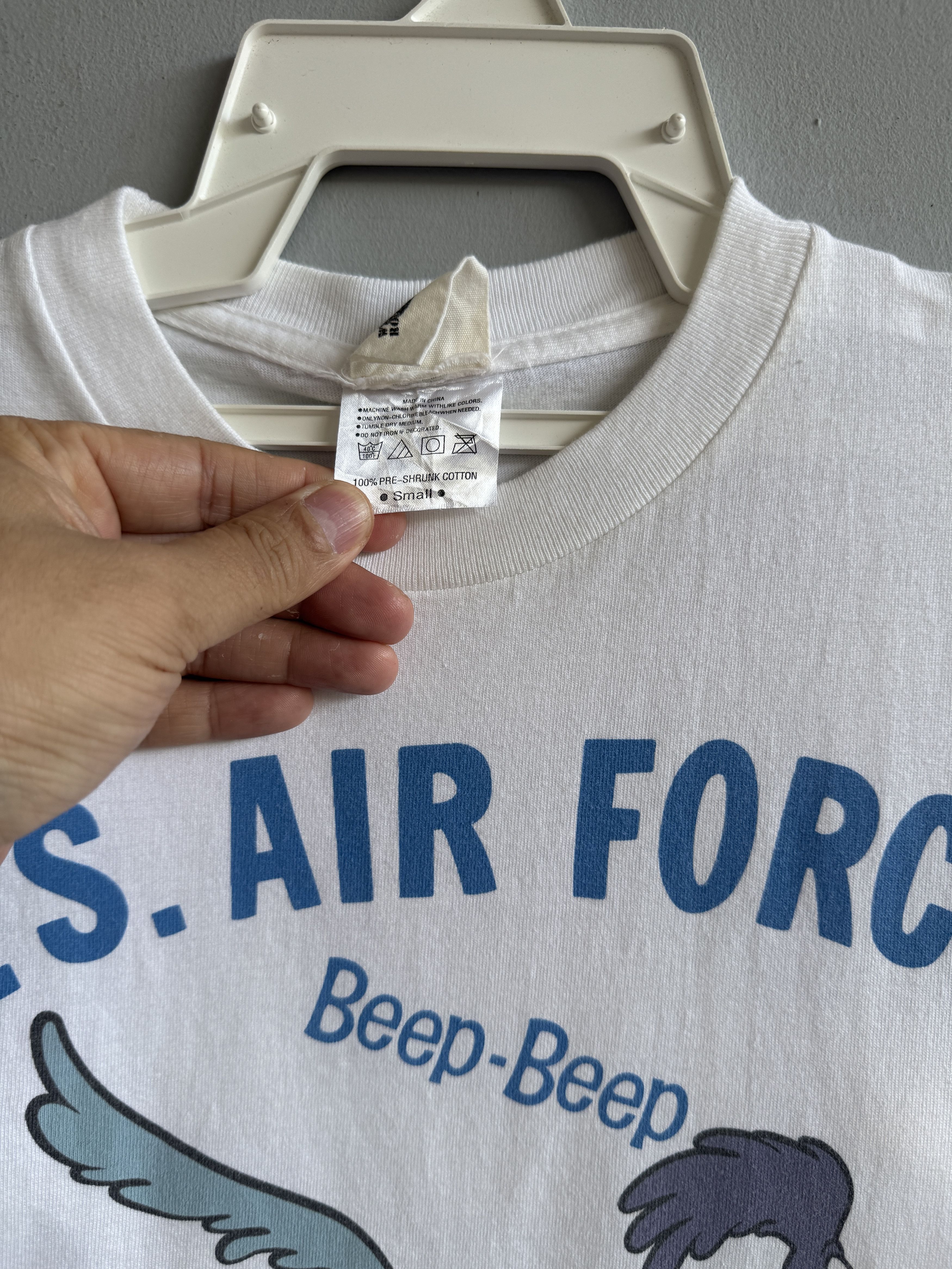 Disney U.S. Air Force Beep-Beep Road Runner T-Shirt Size US S / EU 44-46 / 1 - 4 Thumbnail