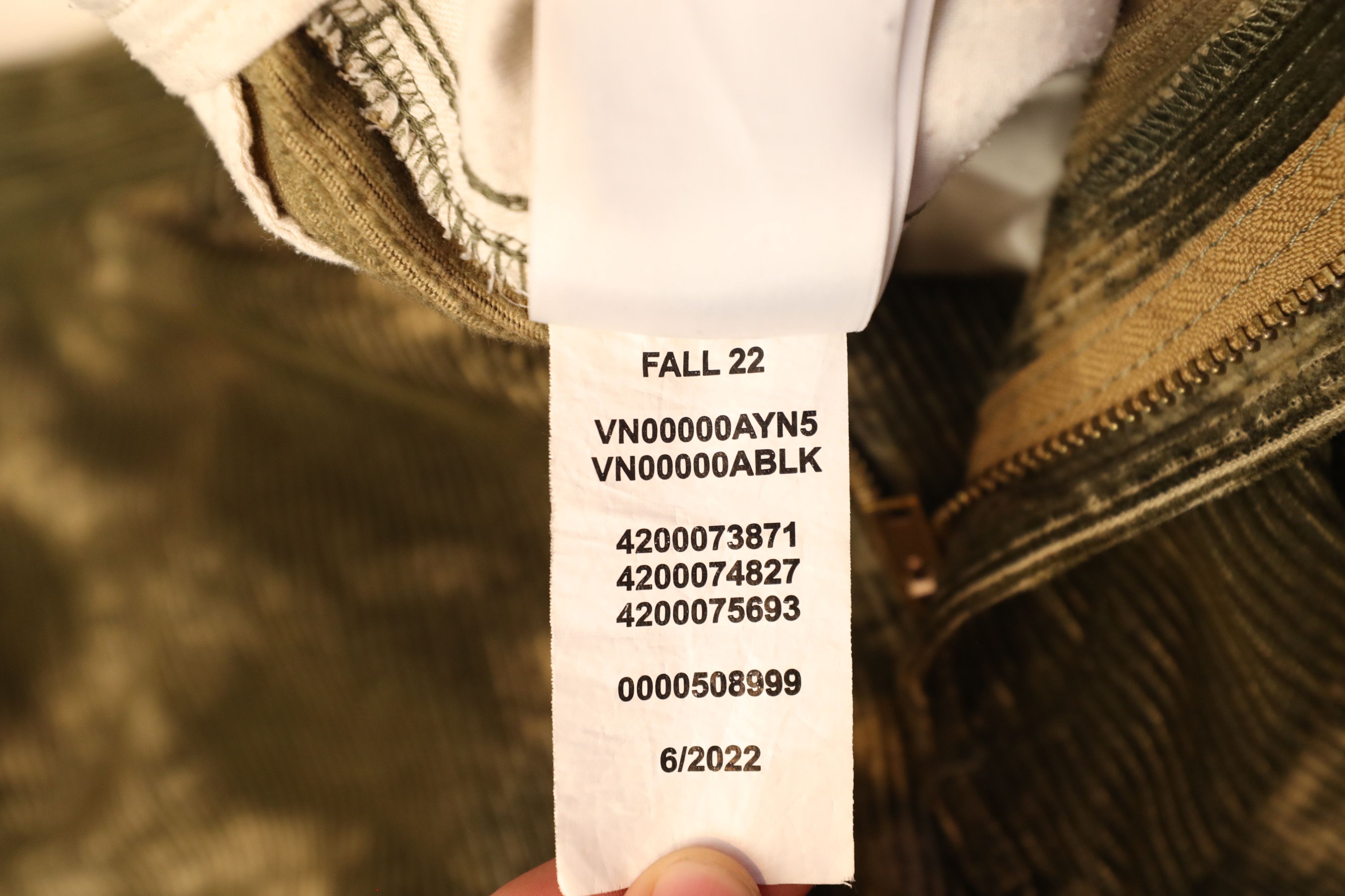 Vans Vans Corduroy Loose Tapered Tie Dye Cargo Pants (32) Size US 32 / EU 48 - 17 Thumbnail