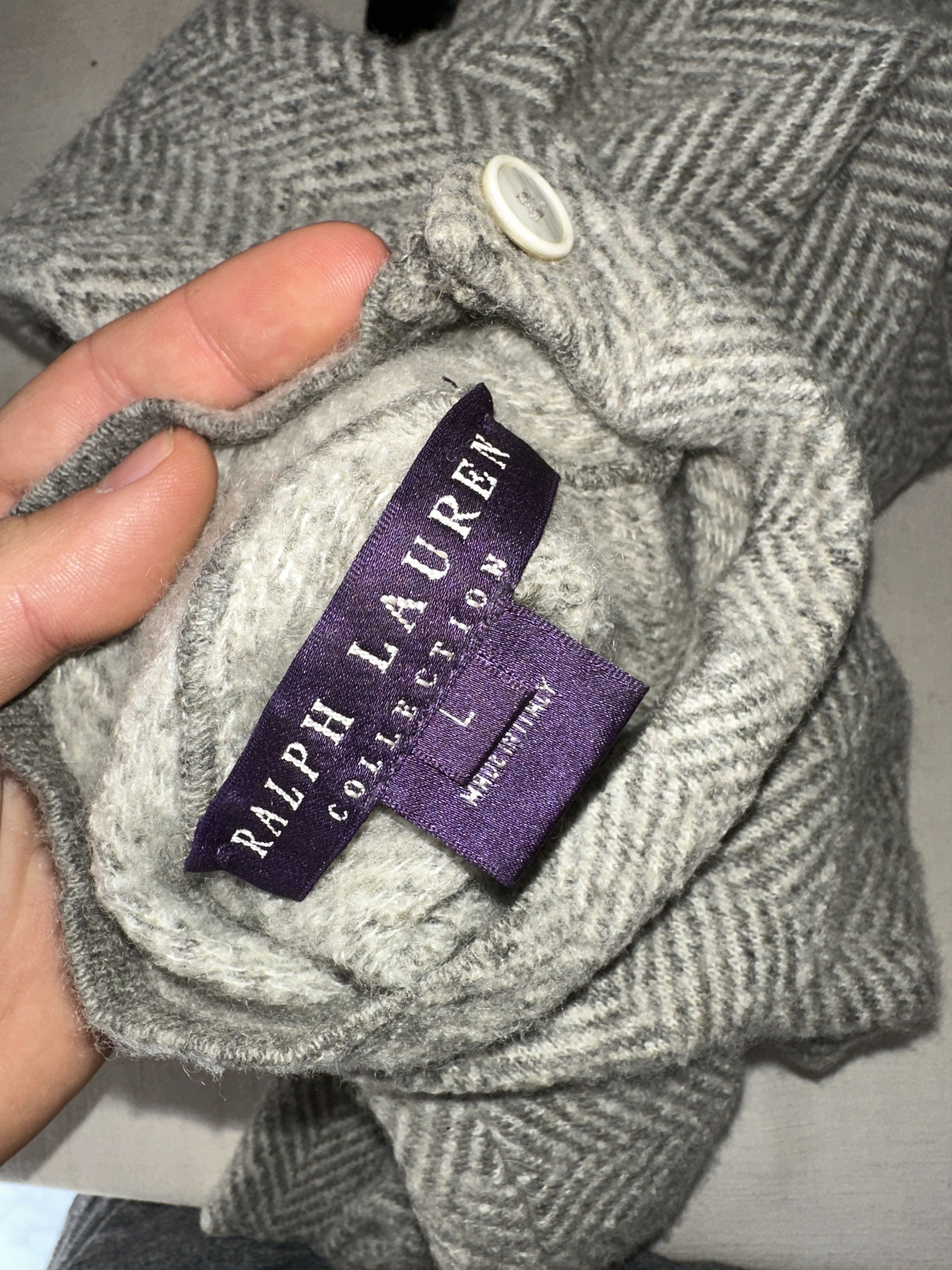 Ralph Lauren Purple Label Ralph Lauren Purple Label Herringbone Button Shoulder Sweate Size US L / EU 52-54 / 3 - 3 Thumbnail