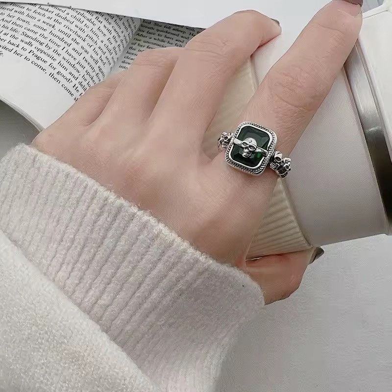 Jewelry Retro Vintage Style Skull Green Punk Ring Size ONE SIZE - 2 Thumbnail