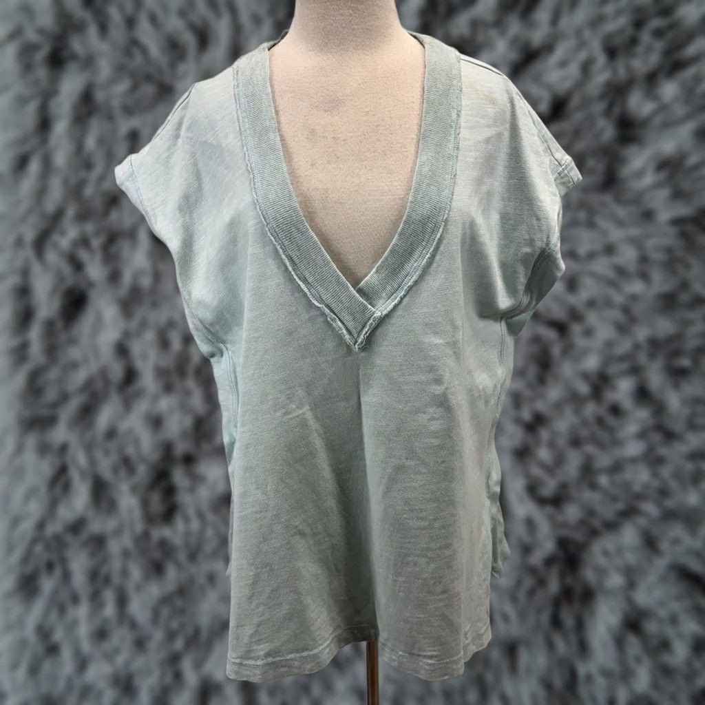 Free People VINTAGE? No. Free People Movement Oversized Tunic Top Shirt S Blue Sleeveless Raw Edges Size S / US 4 / IT 40 - 1 Thumbnail