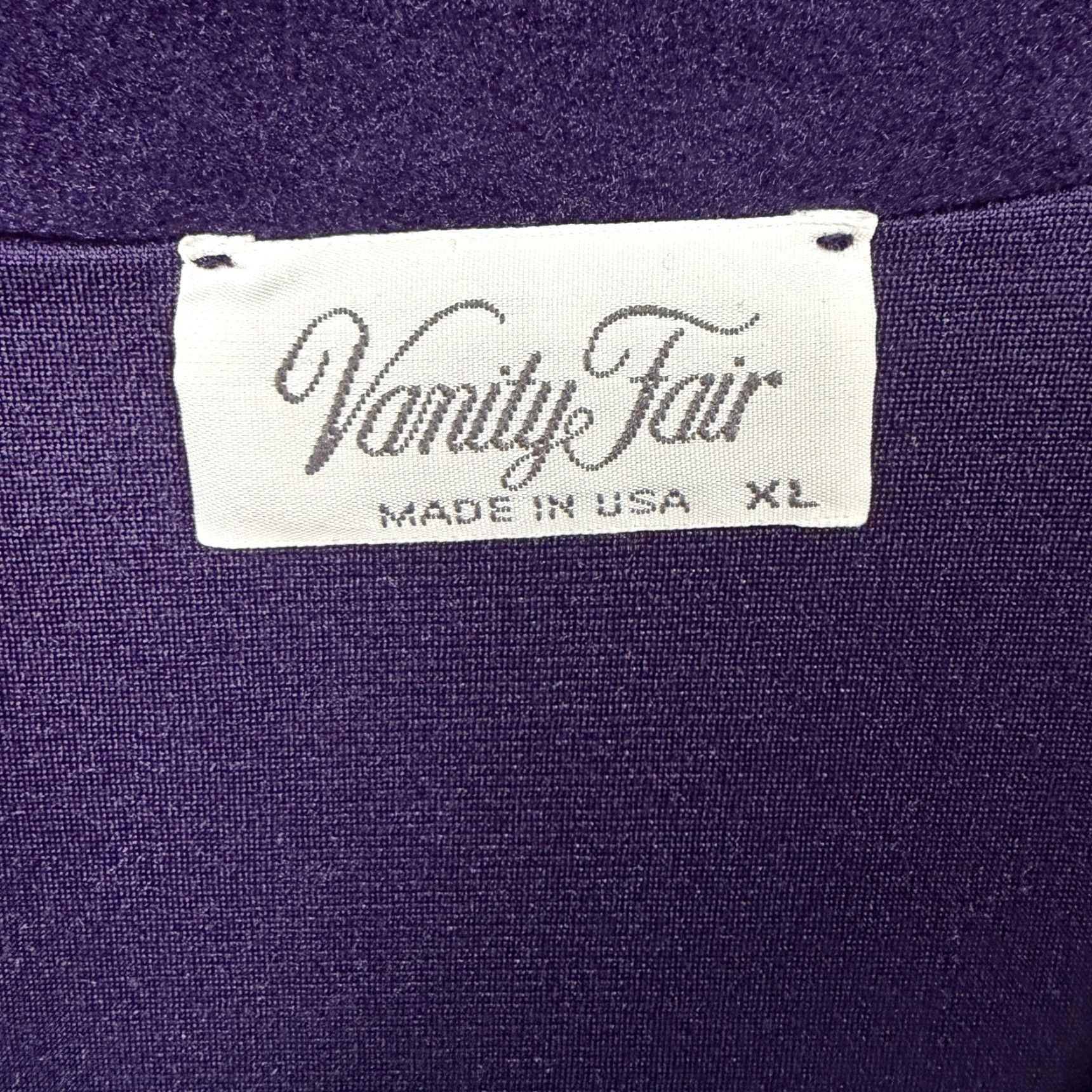 Vintage VINTAGE Vanity Fair Robe Womens XL Purple Velour Embroidered 90s Gothic Kaftan Button-Front Crewneck Collared Size ONE SIZE - 5 Thumbnail