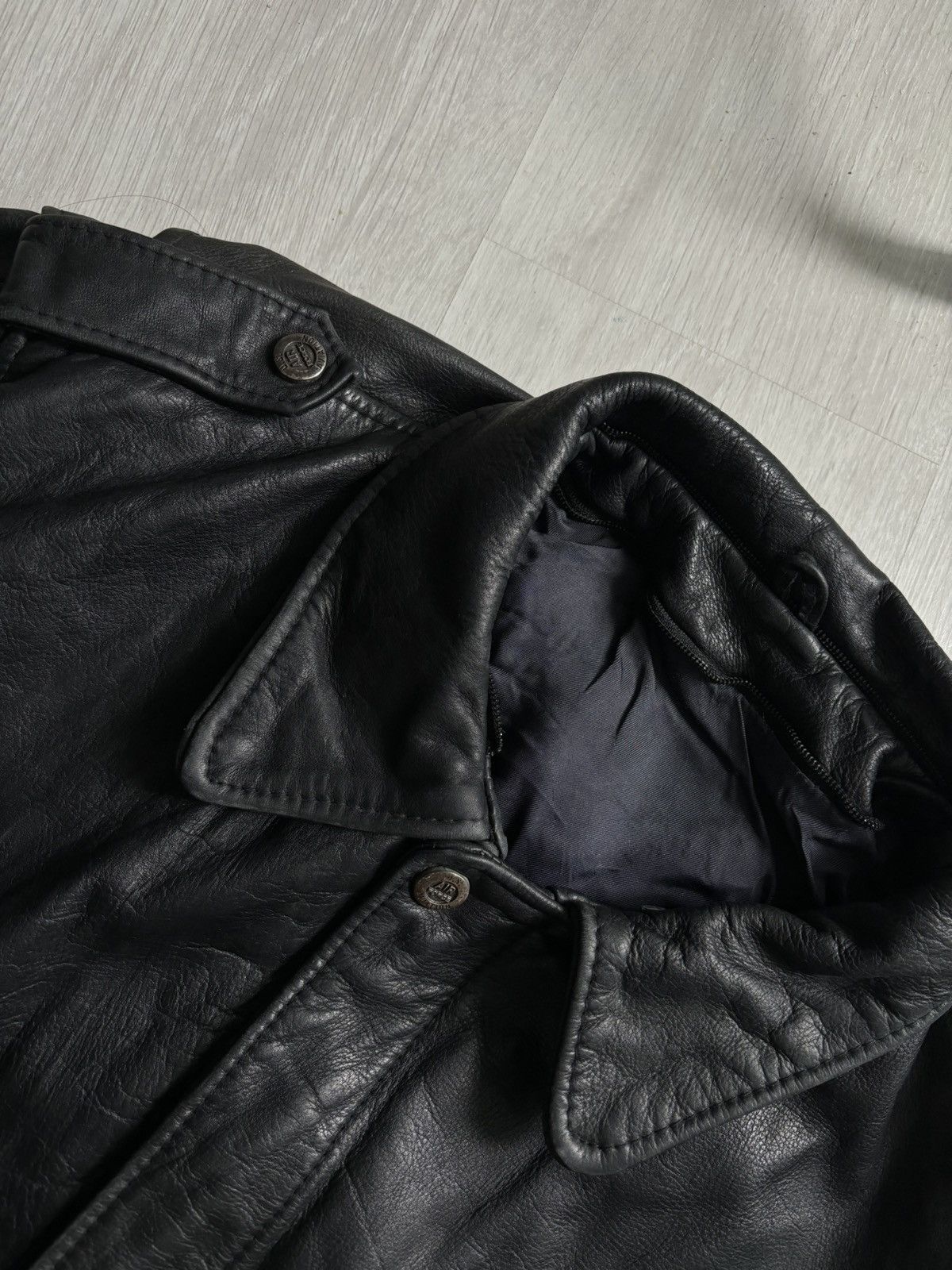 Vintage A-2 vintage Leather aviation bomber jacket 1970s Size US L / EU 52-54 / 3 - 3 Thumbnail