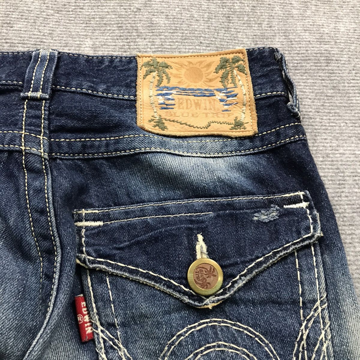 Edwin × Japanese Brand FLARE DENIM EDWIN BLUE FADED DISTRESSED PANTS Size US 30 / EU 46 - 12 Thumbnail