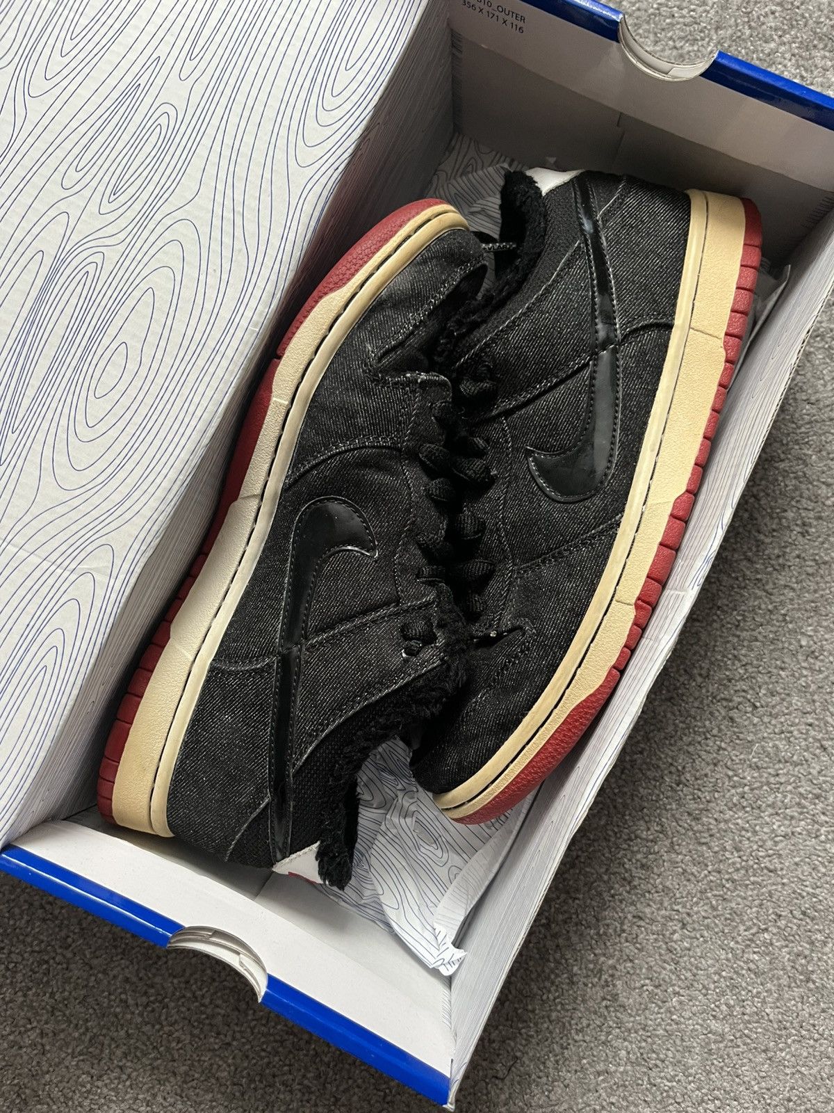 Nike Nike SB Larry Perkins Dunk Low 2009 Trainers Size US 8.5 / EU 41-42 - 1 Thumbnail
