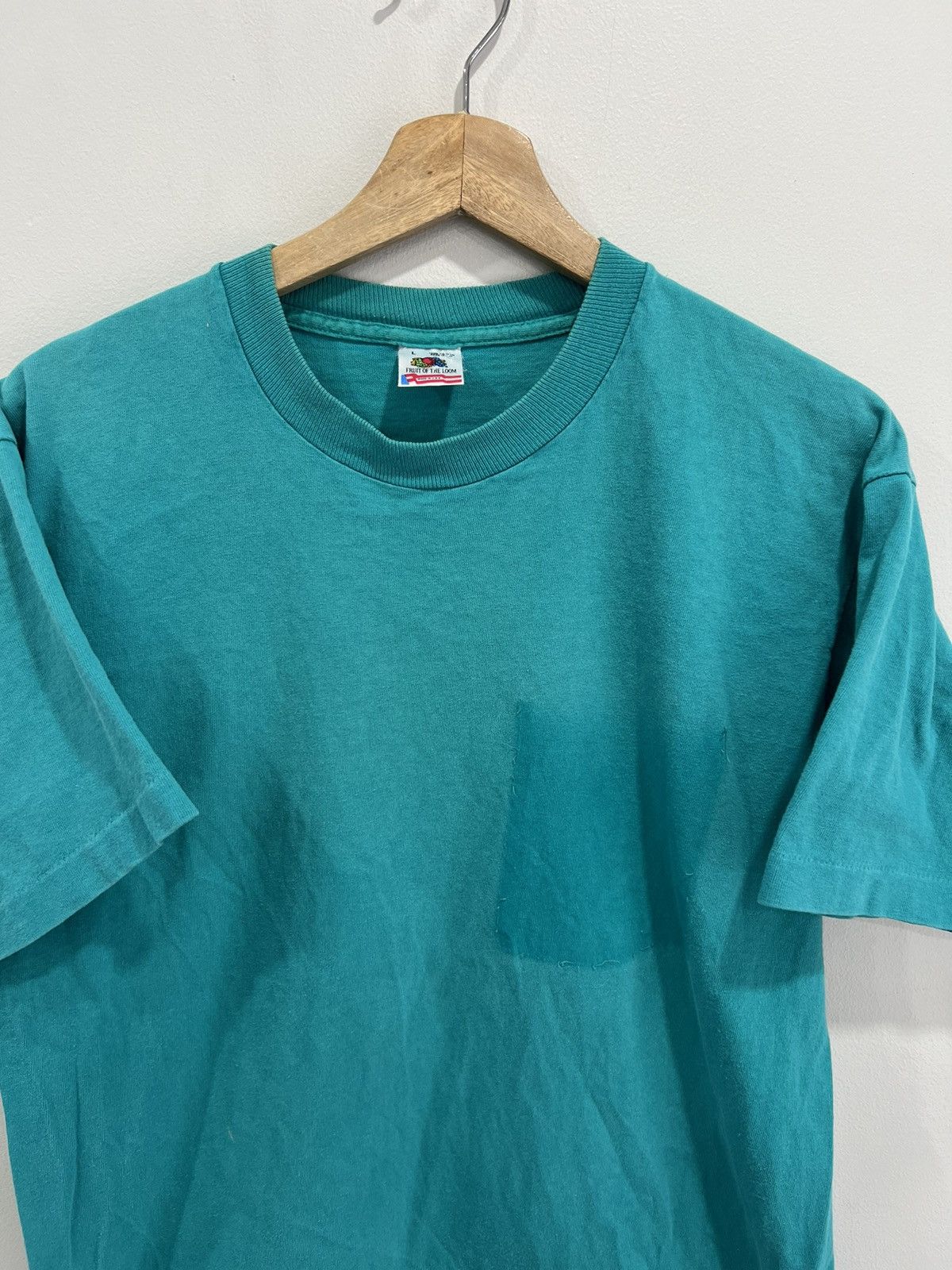 Japanese Brand Vintage 90s Blank Tee Shirt single stitch ghost pocket faded Size US L / EU 52-54 / 3 - 3 Thumbnail