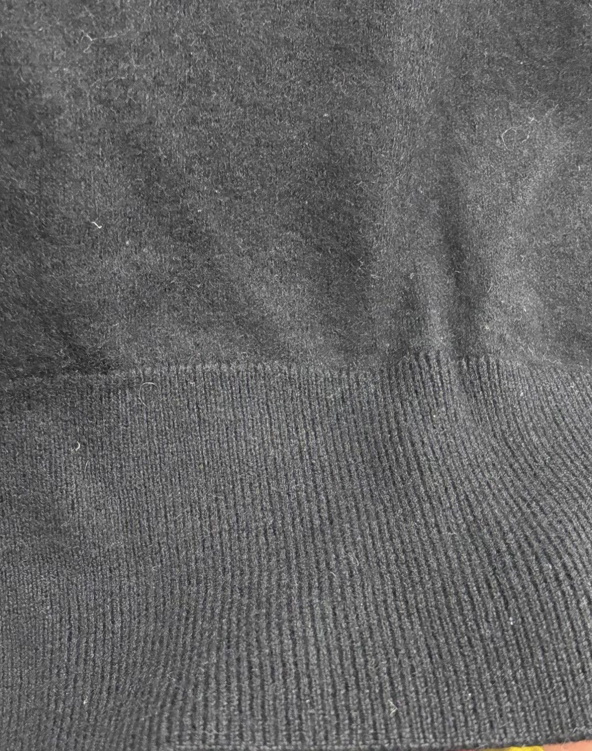 Burberry Burberry Cashmere Sweater J2 Size US XL / EU 56 / 4 - 9 Thumbnail