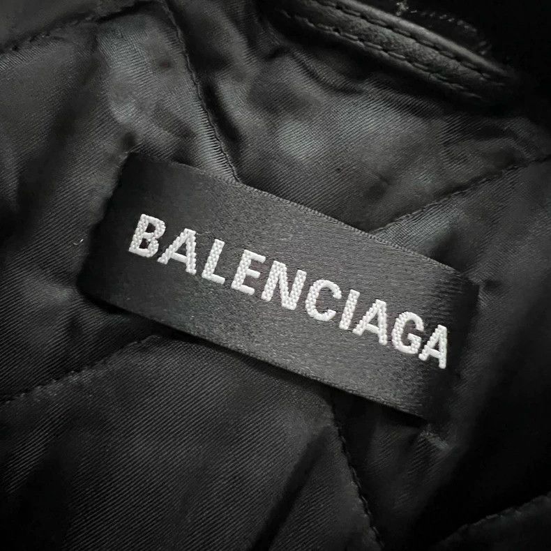 Balenciaga Balenciaga size 44 Triple-paneled leather jacket Size US S / EU 44-46 / 1 - 2 Thumbnail