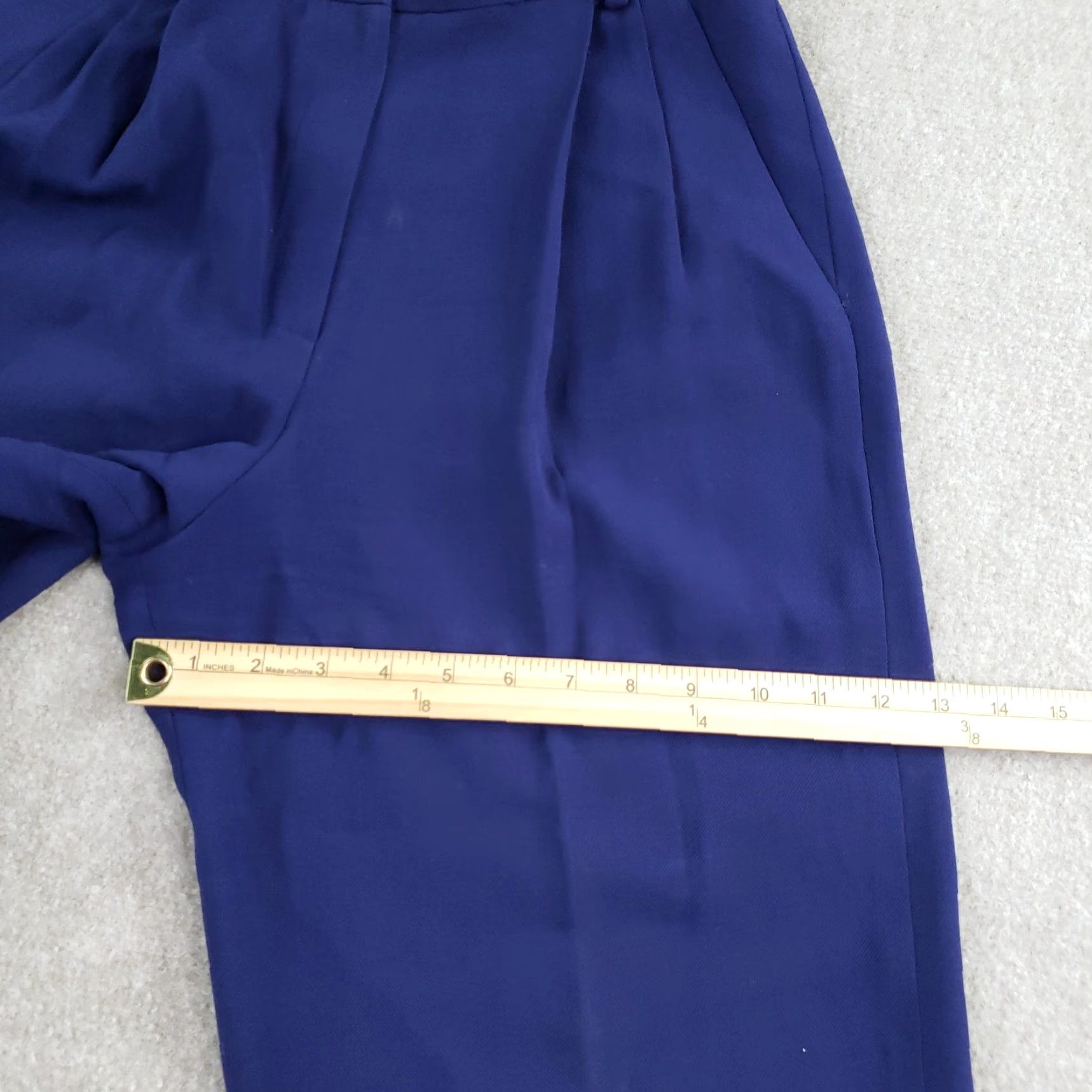 Armani VINTAGE Armani Collezioni Pants Womens 8 Blue Pleated Straight Leg Wool Dress Pants Business Workwear Women 29 in Inseam 27 in Snug? Size 30" / US 8 / IT 44 - 5 Thumbnail