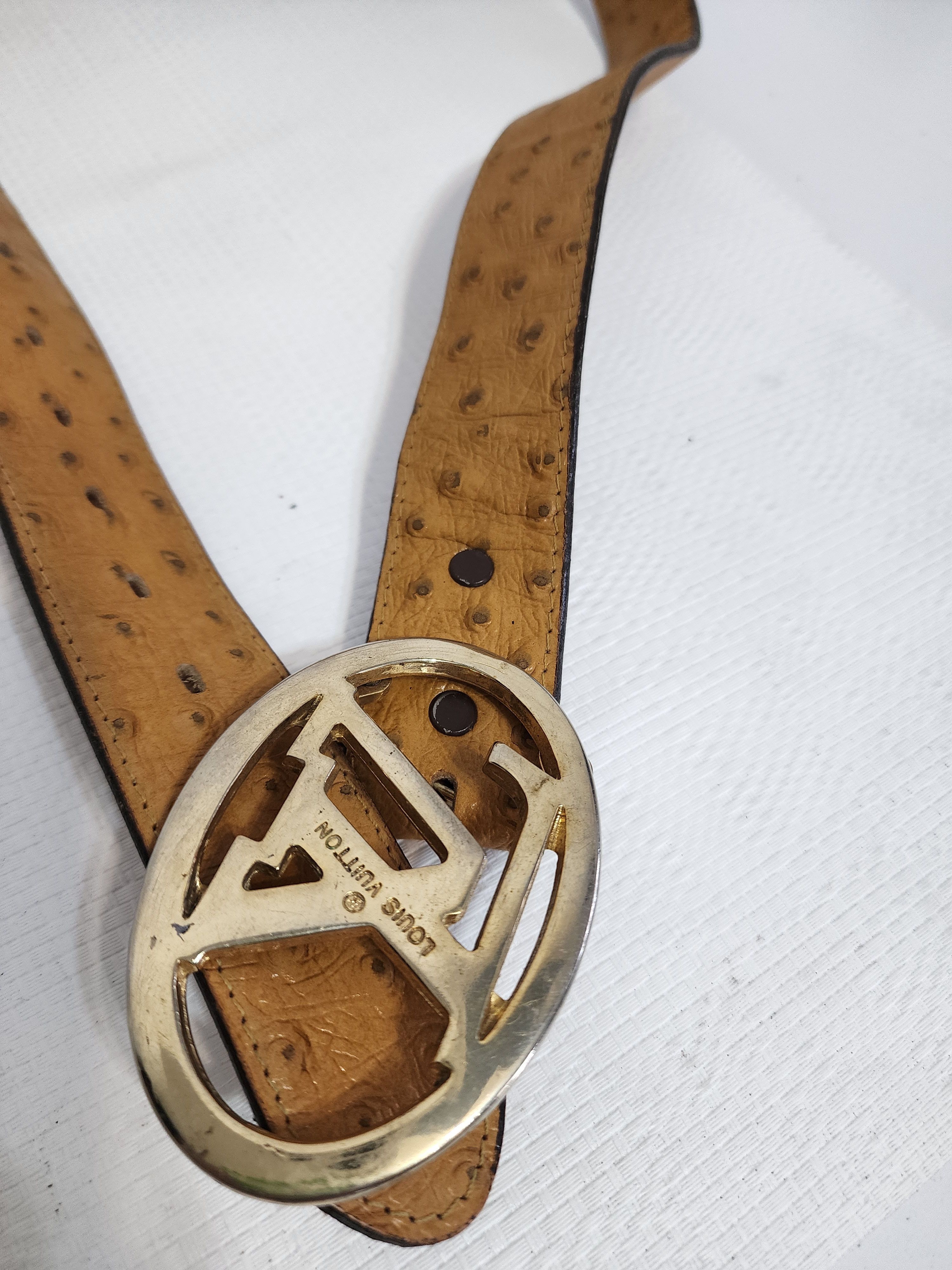 Uniqlo Leather belt. Genuine Leather Belt. Metal Buckle. Size ONE SIZE - 7 Thumbnail
