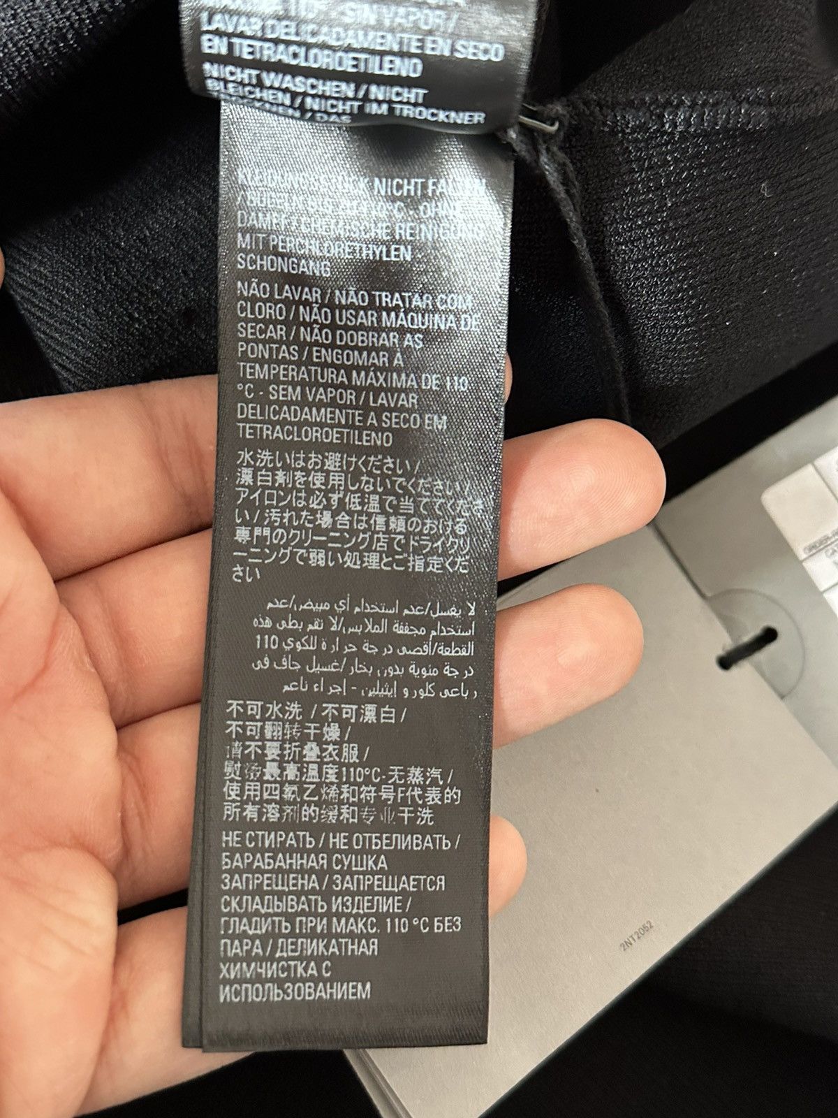 Balenciaga [S] 2300$ Spring23 NYC Show Garde-Robe Knitted hoodie Size US L / EU 52-54 / 3 - 20 Thumbnail
