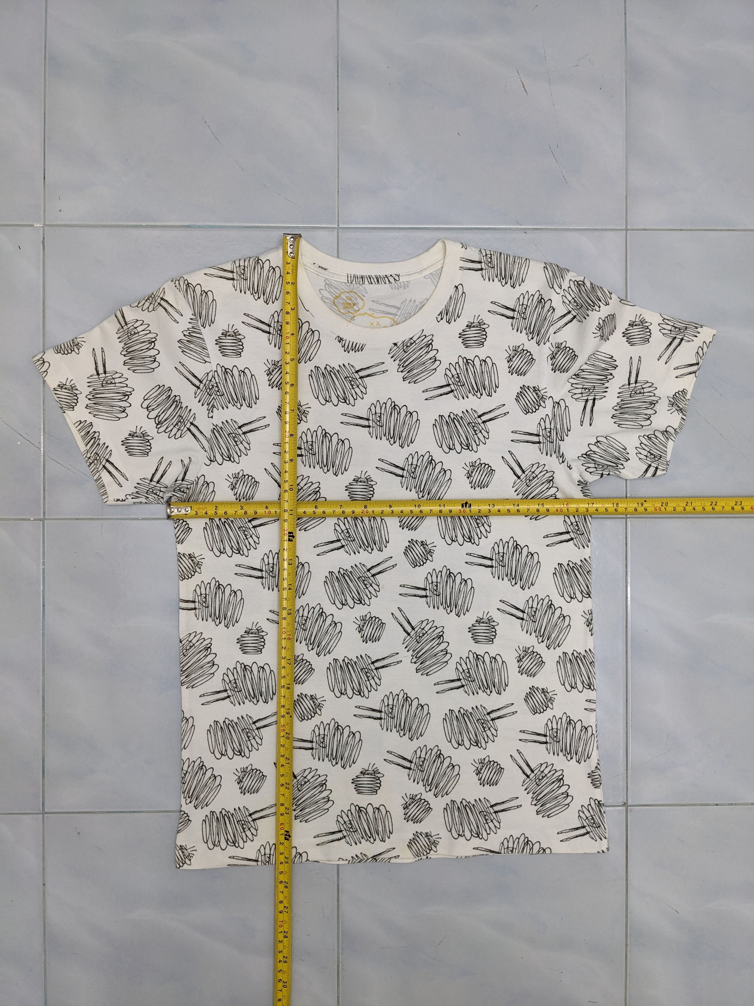 Kaws × Peanuts JAPANESE BRAND X KAWS TSHIRT Size US XS / EU 42 / 0 - 5 Thumbnail