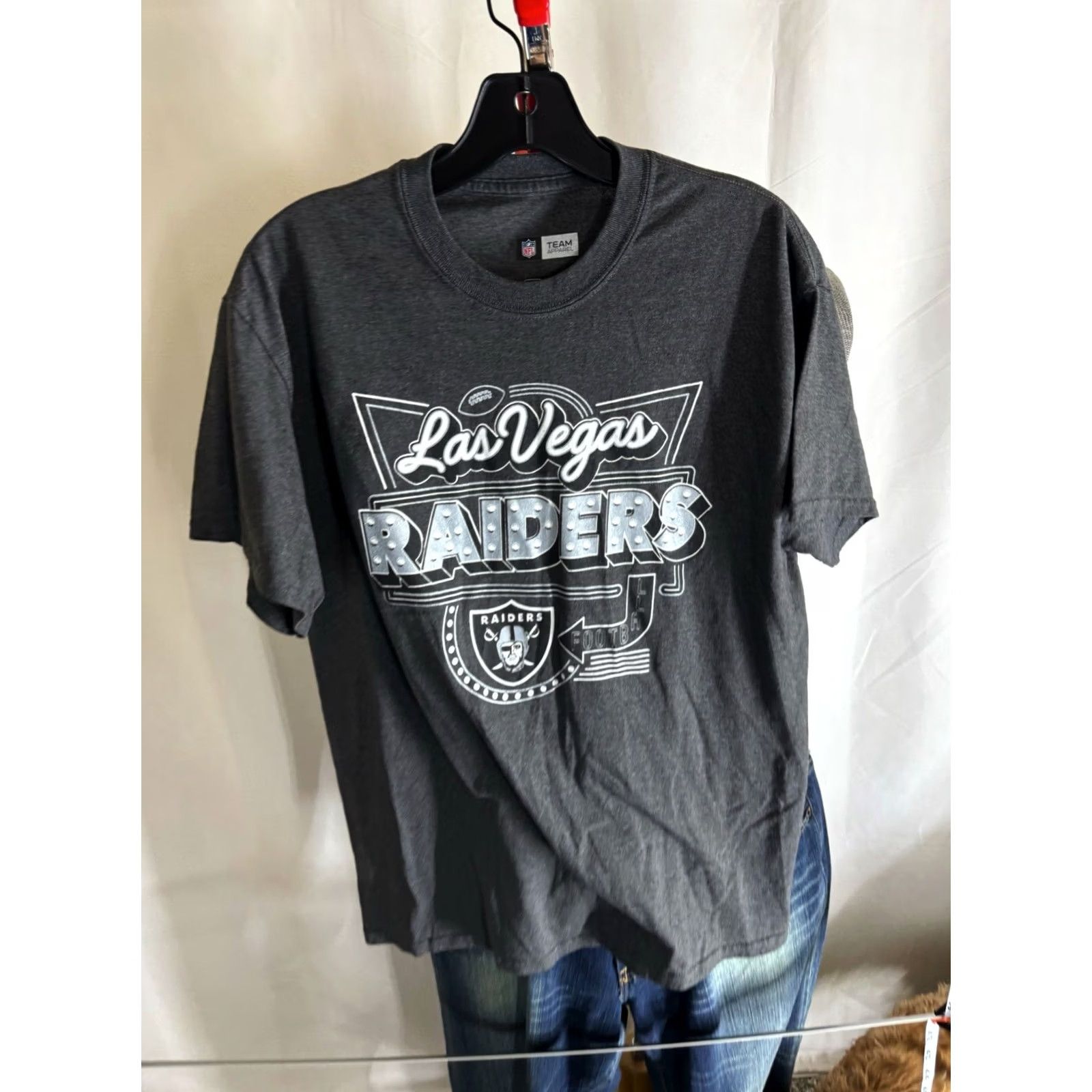 NFL NFL Raiders TEE Shirt M Mens Shirt NFL Las Vegas Raiders TEE SHIRT Medium M Sharp Size US M / EU 48-50 / 2 - 2 Thumbnail