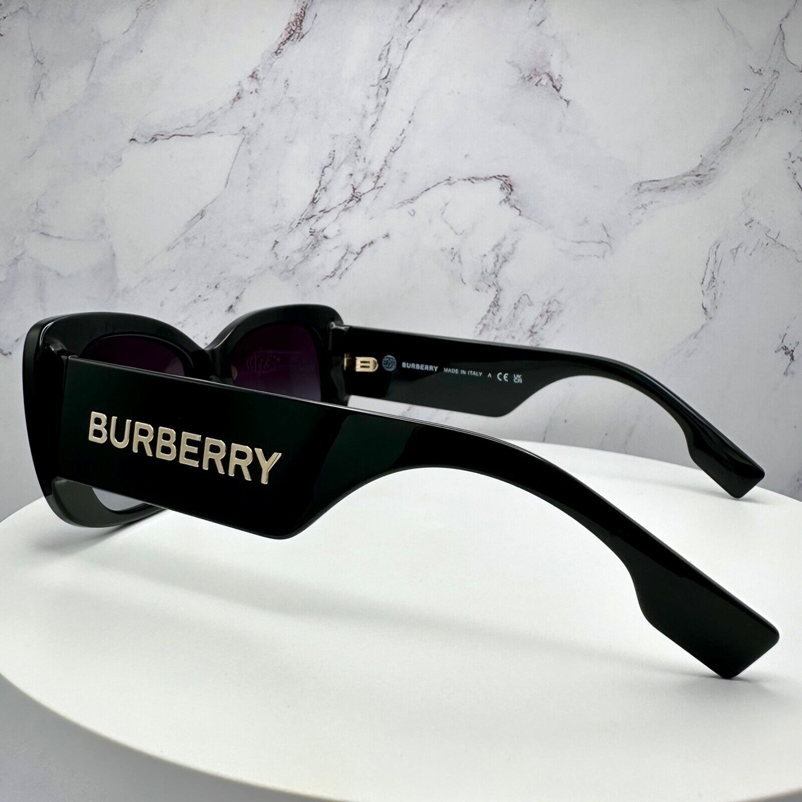 Burberry Burberry Sunglasses Black Acetate Square Gold Metal Logo Size ONE SIZE - 14 Thumbnail