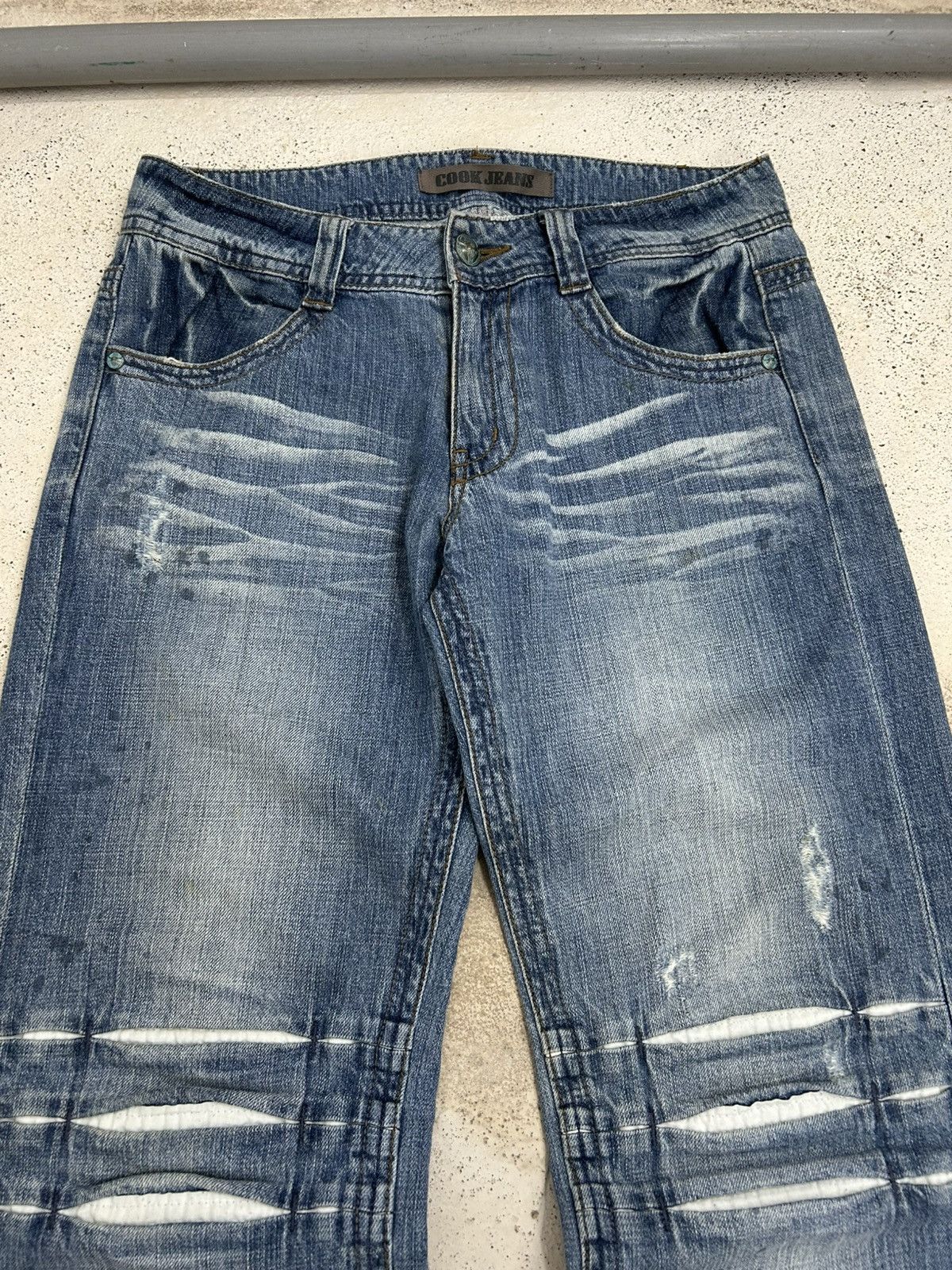 Japanese Brand Cook Jeans Baggy Distressed Denim Knee Panel Whisker Stacked Size US 31 - 10 Thumbnail