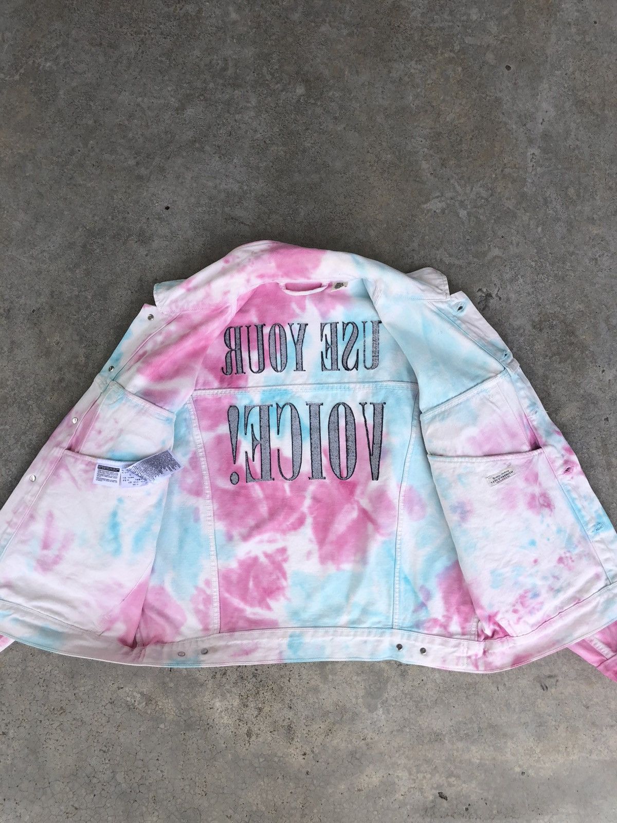Levi's Levi’s Rainbow Embroidered Denim Jacket Size US M / EU 48-50 / 2 - 6 Thumbnail