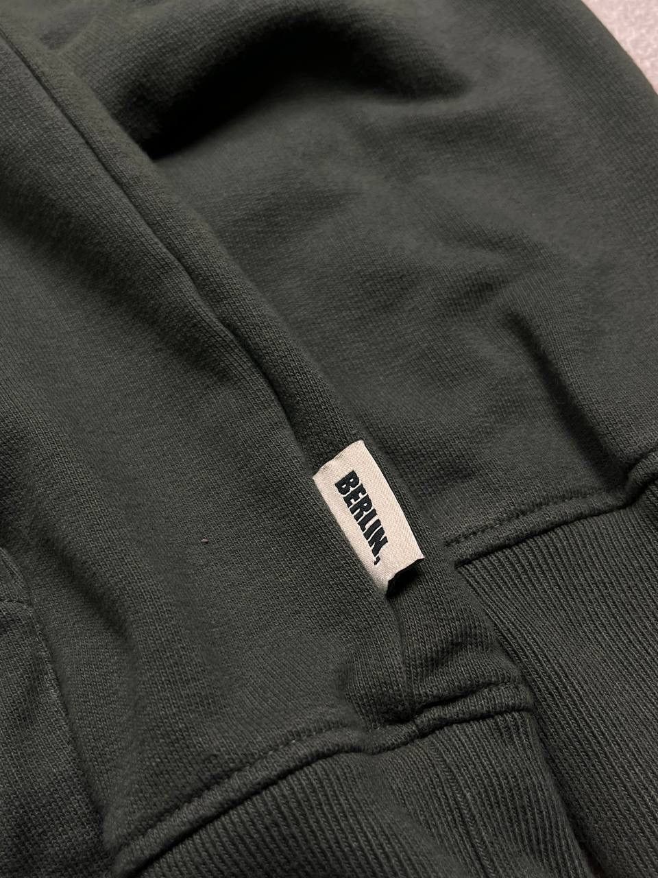 Highsnobiety Highsnobiety F/W 2021 Berlin, Berlin Oversized Hoodie L Size US L / EU 52-54 / 3 - 7 Thumbnail
