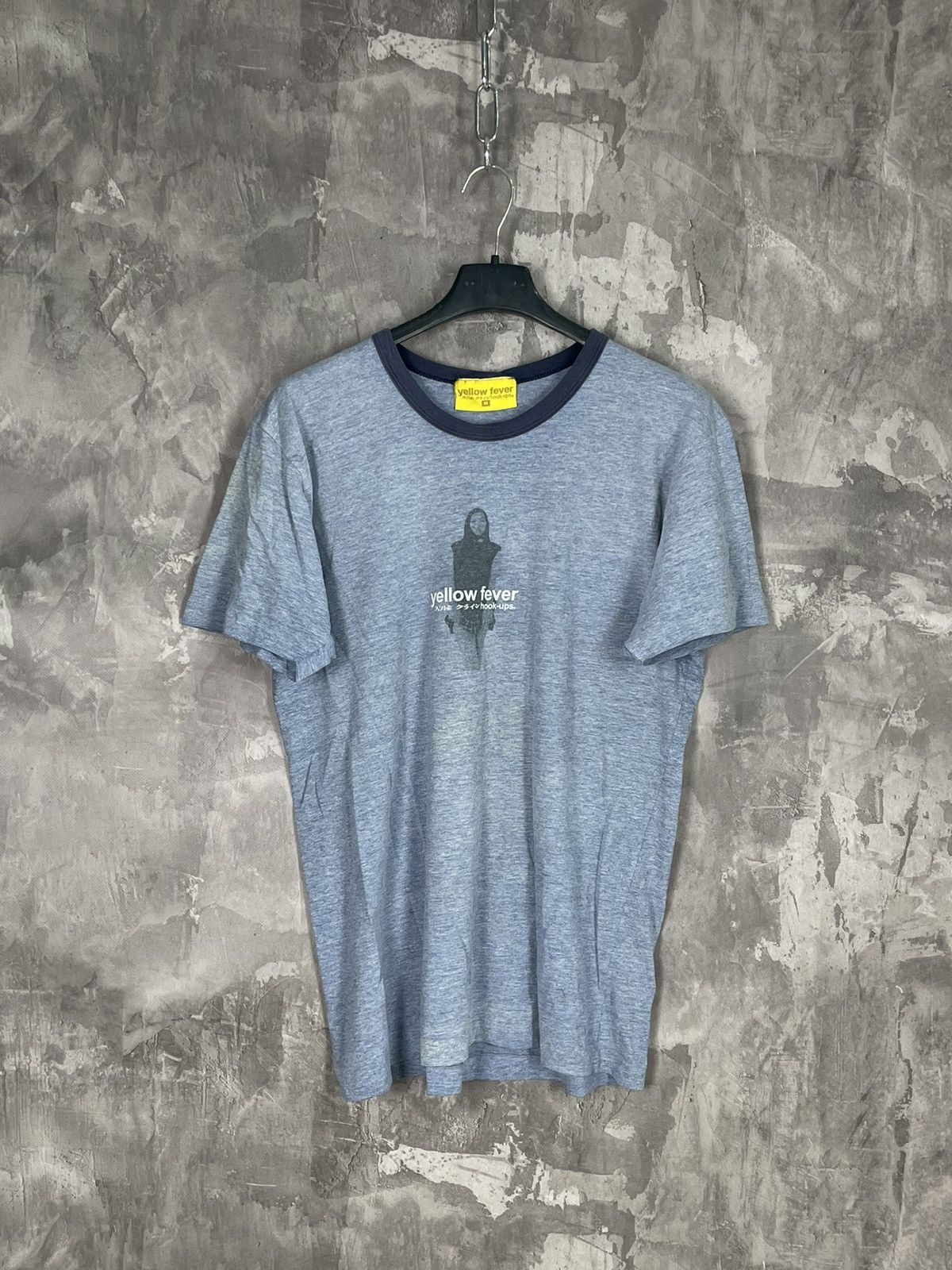 Designer × Vintage Yellow Fever Y2K Streetwear Logo Vintage Retro T shirt Size US M / EU 48-50 / 2 - 1 Thumbnail