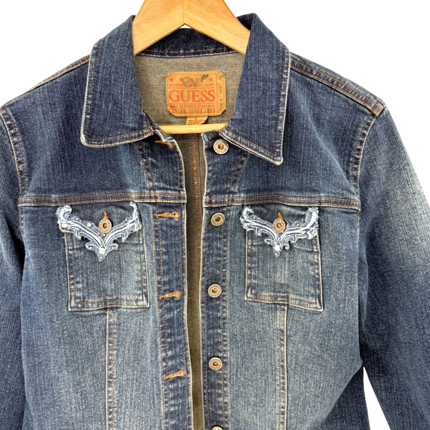 Guess VINTAGE Guess Womens Denim Jacket Blue Embellished Pockets Button Front L Cotton Spandex Size L / US 10 / IT 46 - 5 Thumbnail