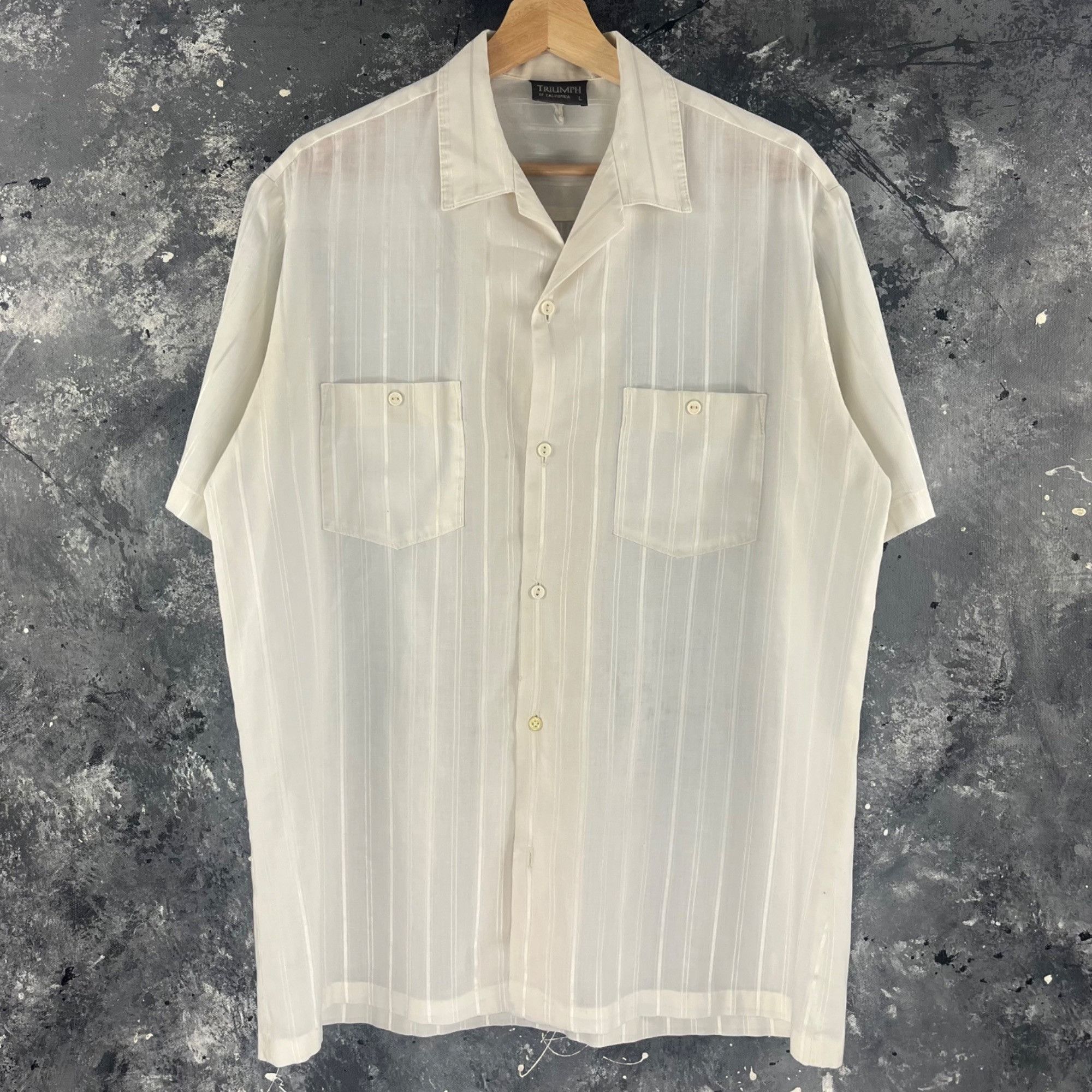 Vintage Vintage 90’s Triumph button shirt Size US L / EU 52-54 / 3 - 1 Thumbnail