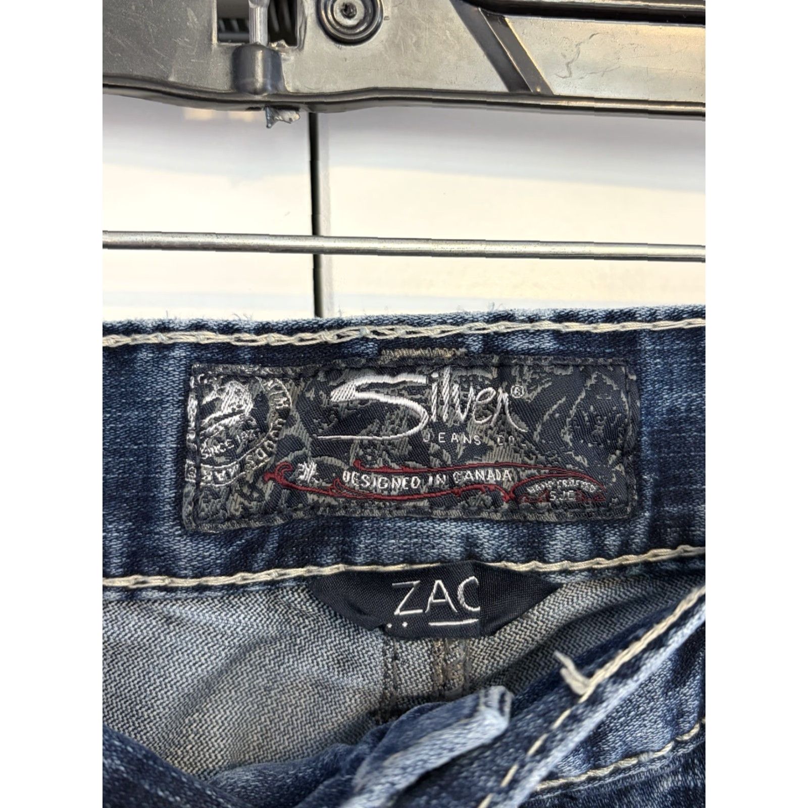 Silver Jeans Co. Silver Jeans Zac Relaxed Straight Leg Dark Wash Denim Jeans 38x30 Men's 5-Pocket Blue Zac Model Thick Stitch Regular Rise Mid-Blue Leather? Size US 38 / EU 54 - 3 Thumbnail