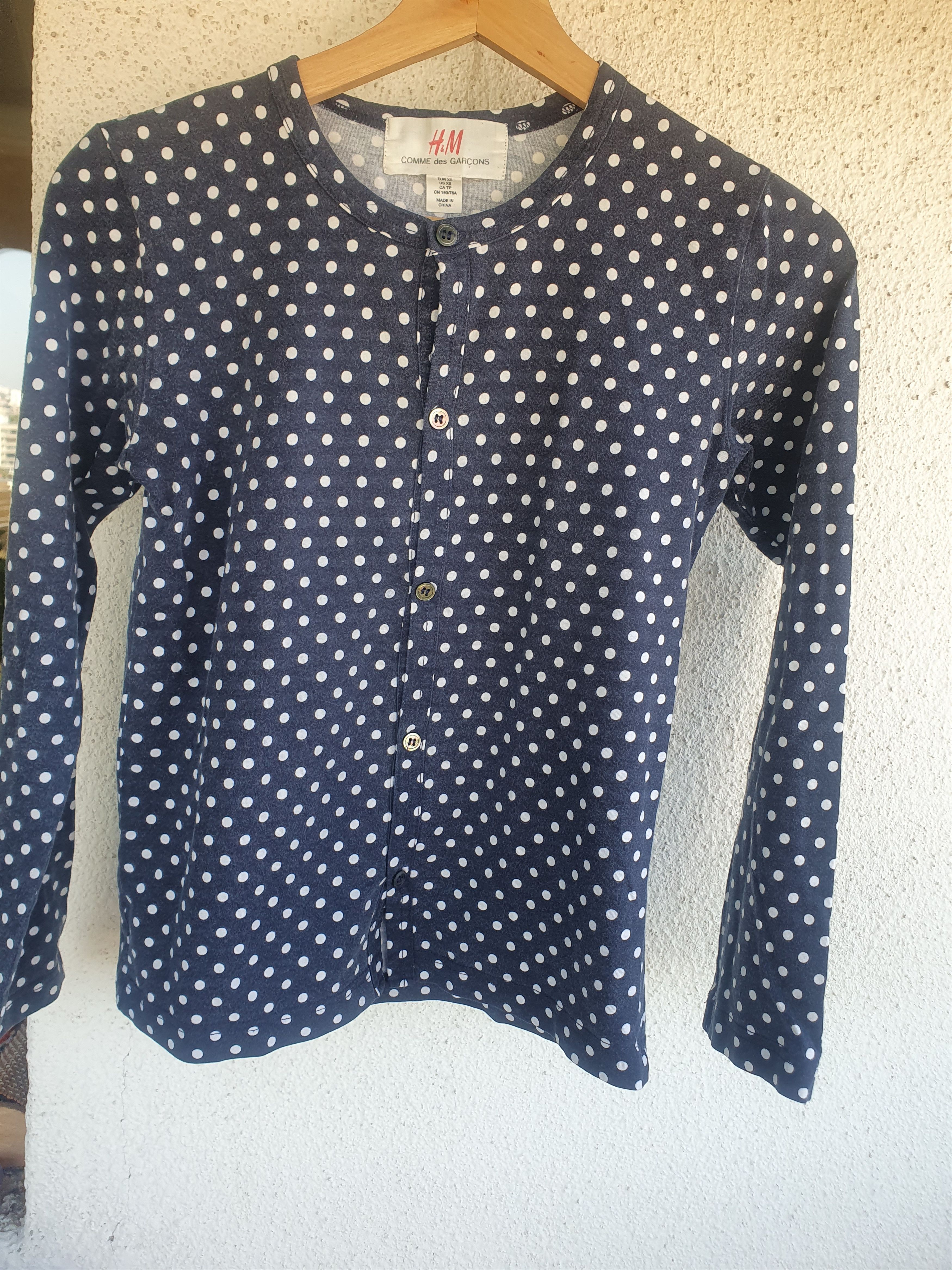 Comme des Garcons × H&M H&M x Comme Des Garçon CDG Polkadot Blouse sz XS Size XS / US 0-2 / IT 36-38 - 4 Thumbnail