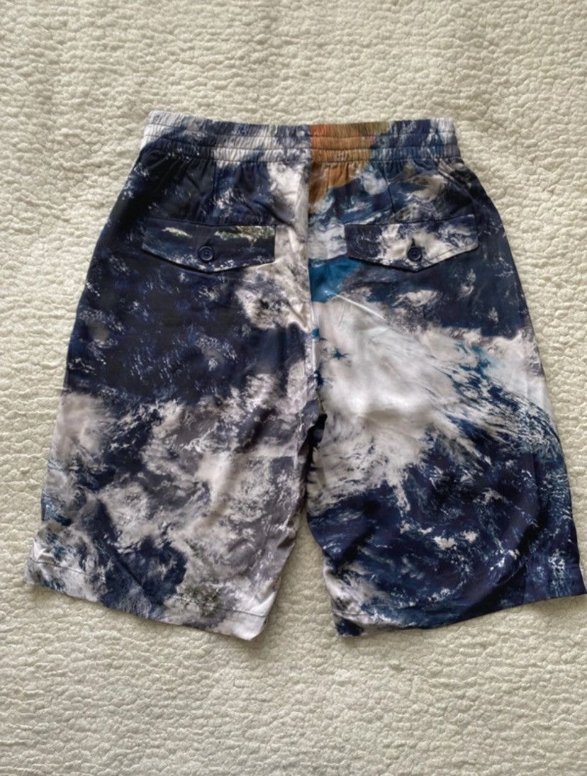 Diesel Diesel Globe Shorts SN33 Size US 30 / EU 46 - 2 Thumbnail