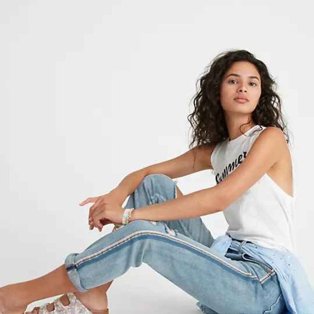 Anthropologie Anthropologie Pilcro Mid-Rise Slim Boyfriend Jeans Size 27 Size 27" / US 4 / IT 40 - 1 Thumbnail