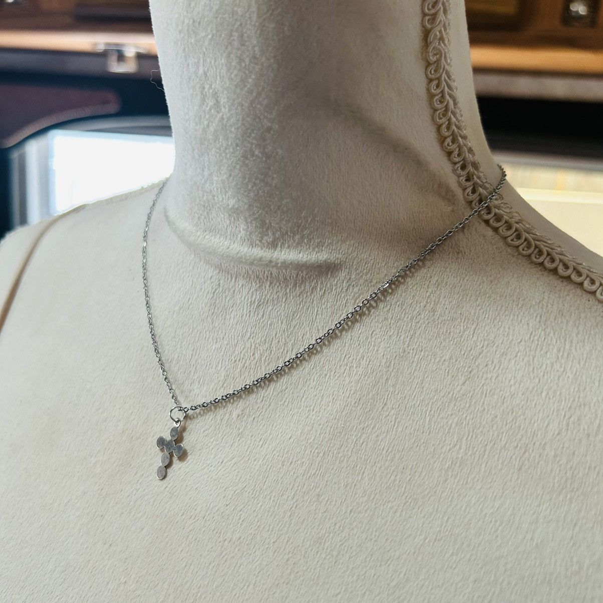 Handmade Handcrafted vintage delicate silver cross pendant necklace Size ONE SIZE - 3 Thumbnail