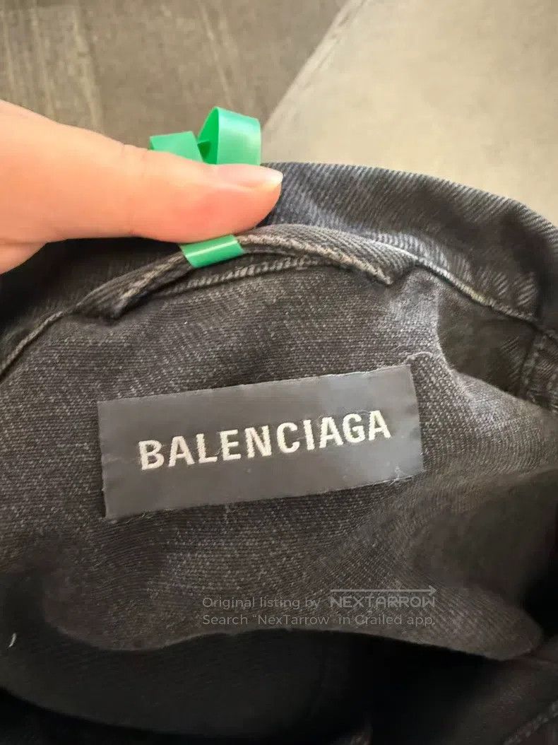 Balenciaga Balenciaga Back Double B Graffiti Glow-in-the-Dark Logo Wa Size US XS / EU 42 / 0 - 3 Thumbnail