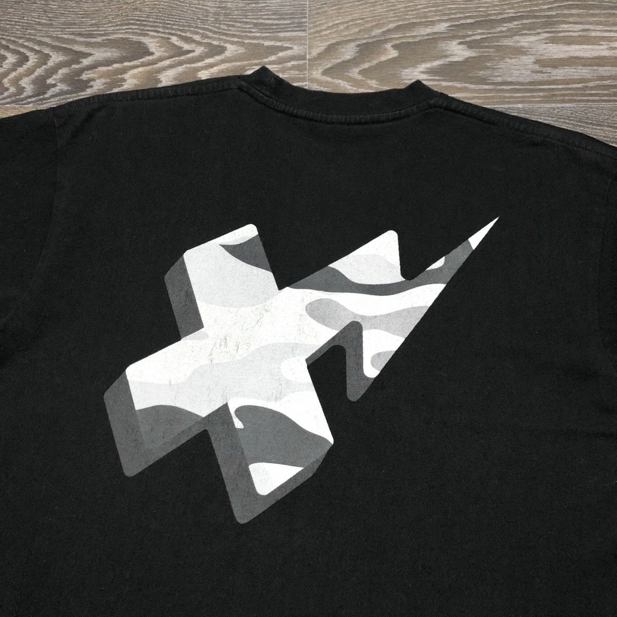 Places + Faces PLACES + FACES Camo Graphic Backprint Heavyweight Tee Shirt Size US M / EU 48-50 / 2 - 4 Thumbnail