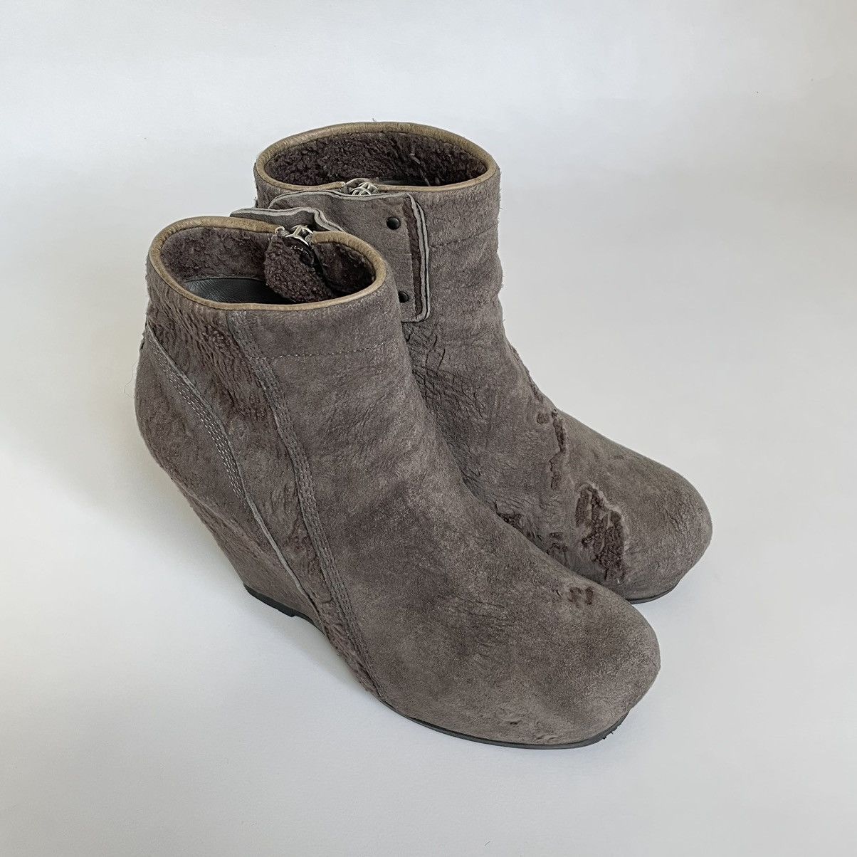 Rick Owens Distressed Shearling Biker Boots Size US 7 / IT 37 - 3 Thumbnail