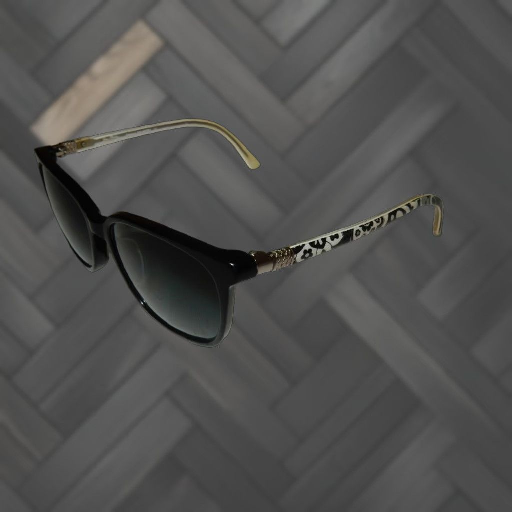 Vera Bradley VINTAGE Vera Bradley Sunglasses Frames Only 54[]18 135 Black Women Size ONE SIZE - 1 Thumbnail