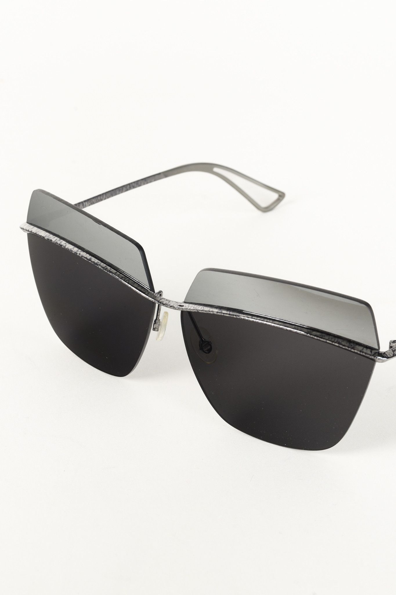 Dior Christian Dior Metallic Pewter Mirror Sunnies Size ONE SIZE - 5 Thumbnail