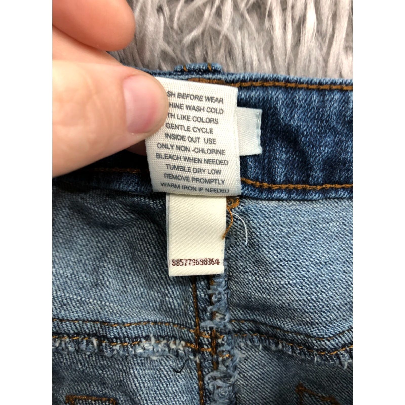 Vintage Mudd Juniors Size 7 Mid Rise Cut-Off Shorts Blue Denim Size 28" / US 6 / IT 42 - 8 Thumbnail