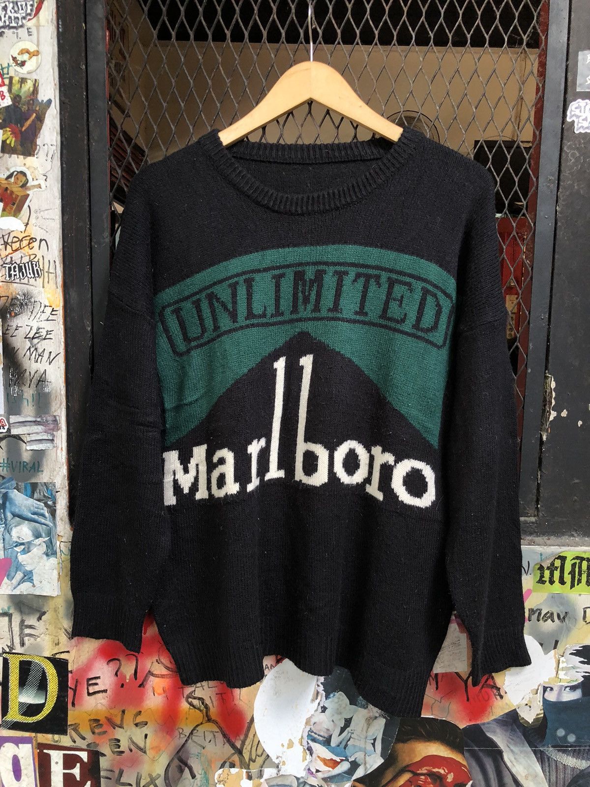 If Six Was Nine JAPANESE STYLE MARLBORO UNLIMITED KNITWEAR Size US L / EU 52-54 / 3 - 1 Thumbnail